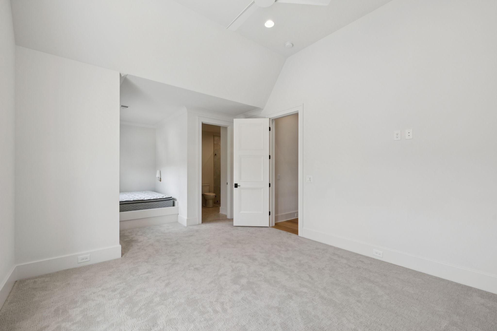 9013 Passiflora Ct