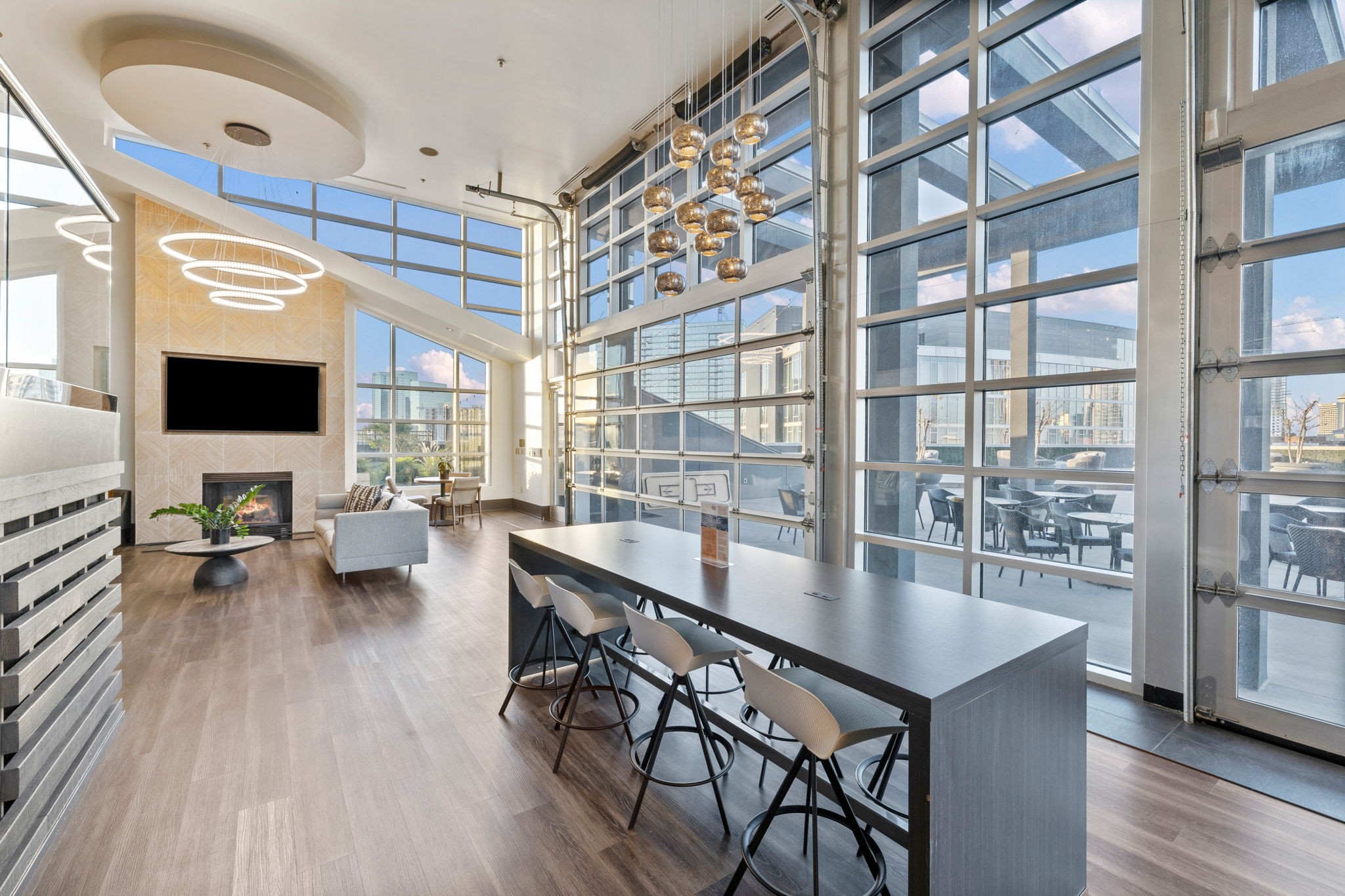 600 12th Ave, S Unit: 627