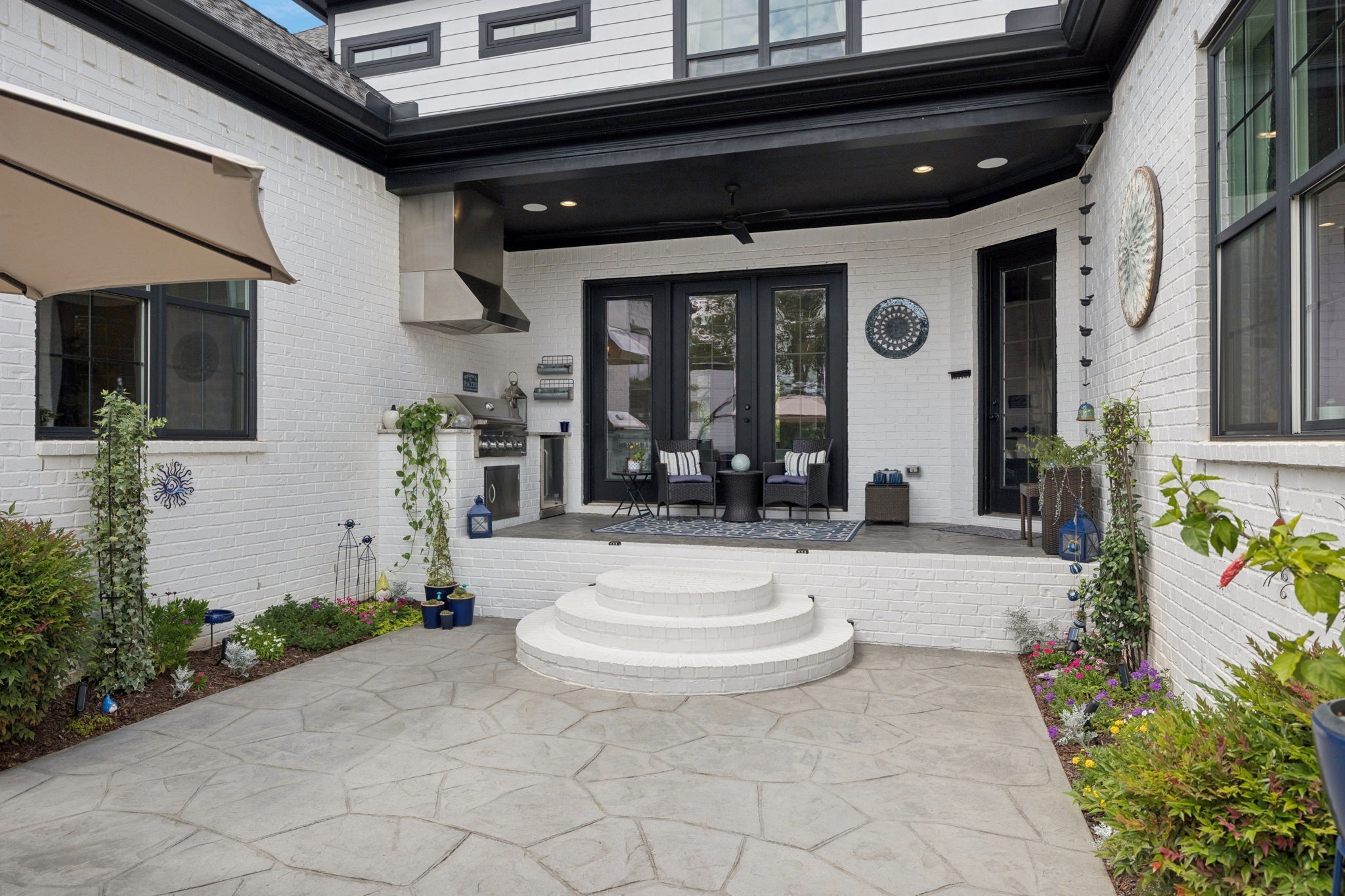 2001 Kingsbarns Dr