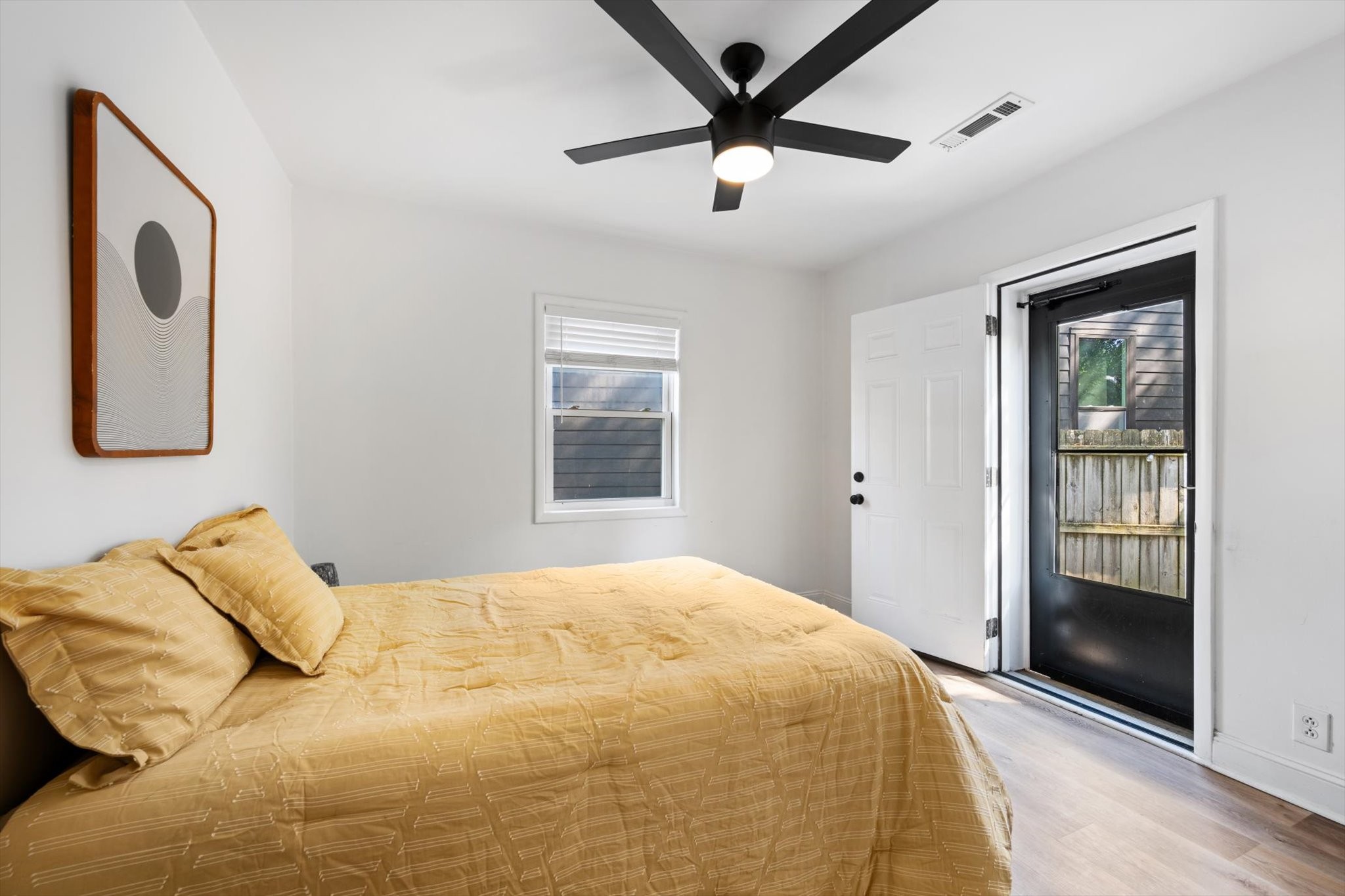708 Oneida Ave