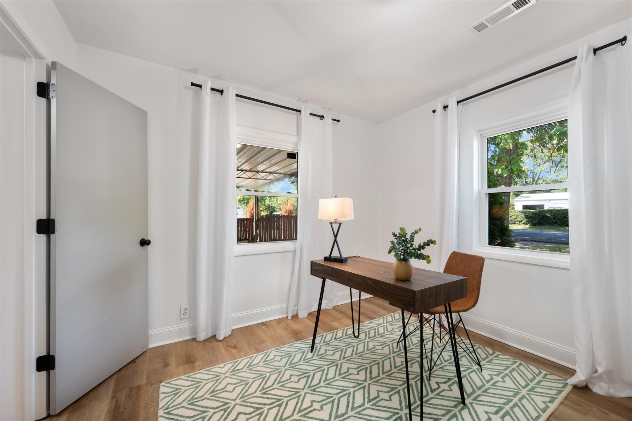 708 Oneida Ave
