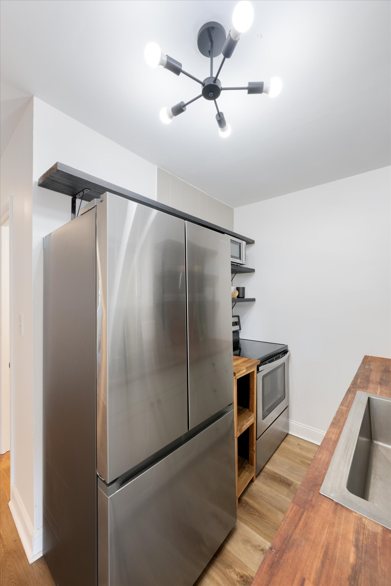 708 Oneida Ave