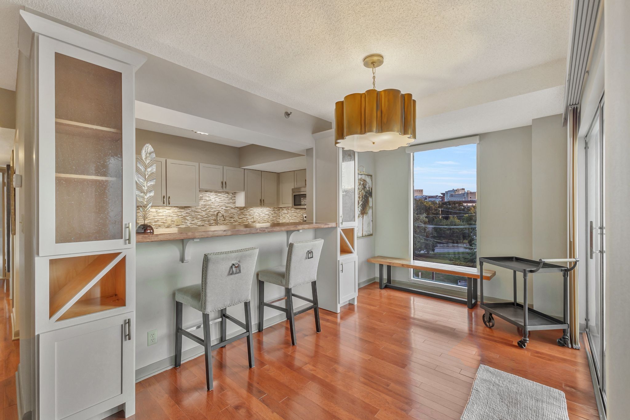 900 19th Ave, S Unit: 708