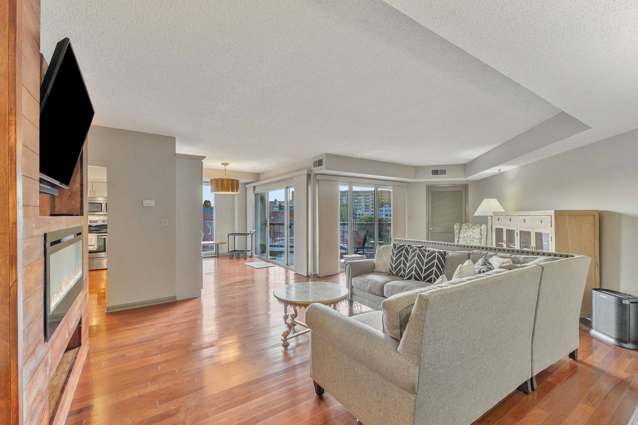 900 19th Ave, S Unit: 708