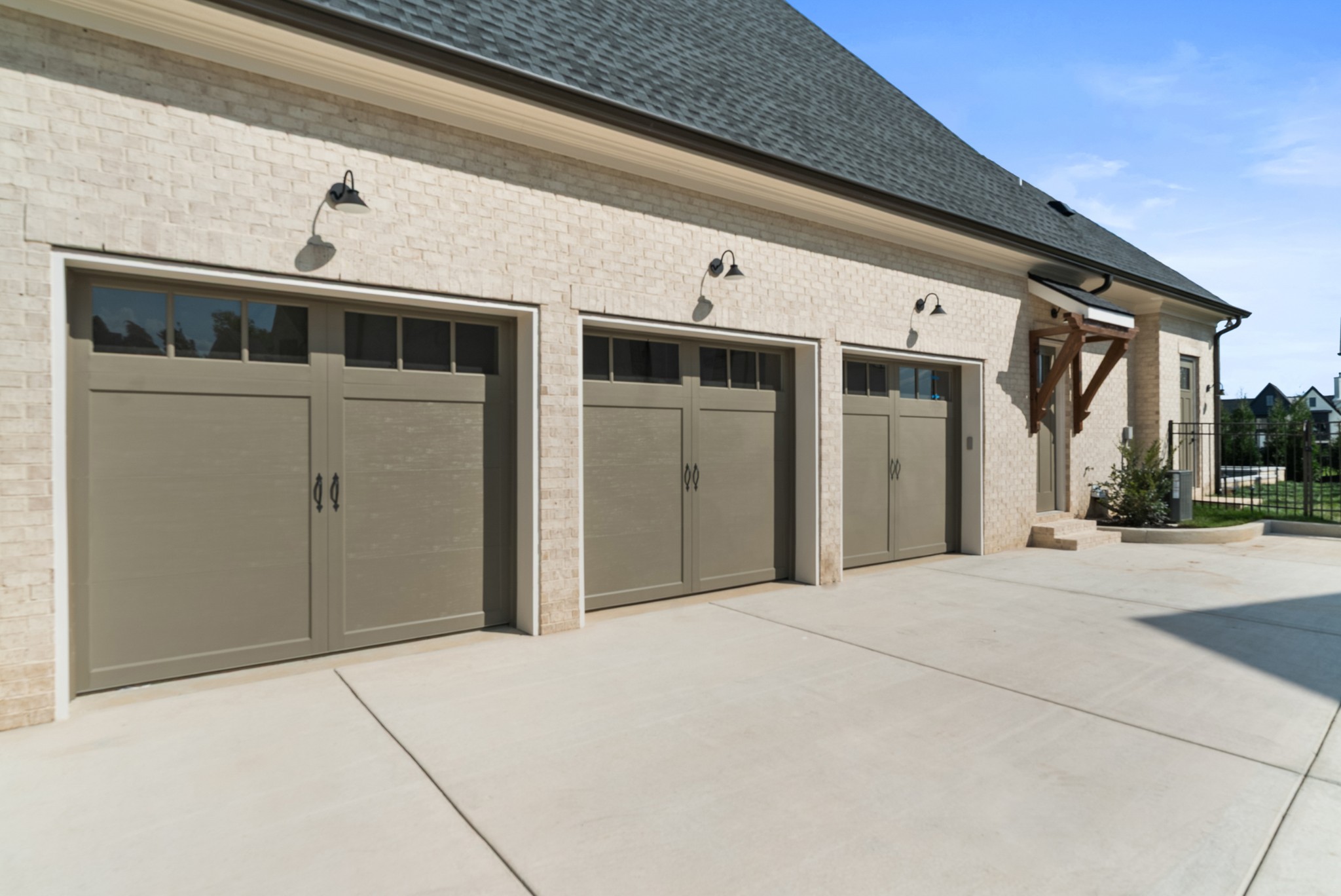 8105 Turning Point Dr