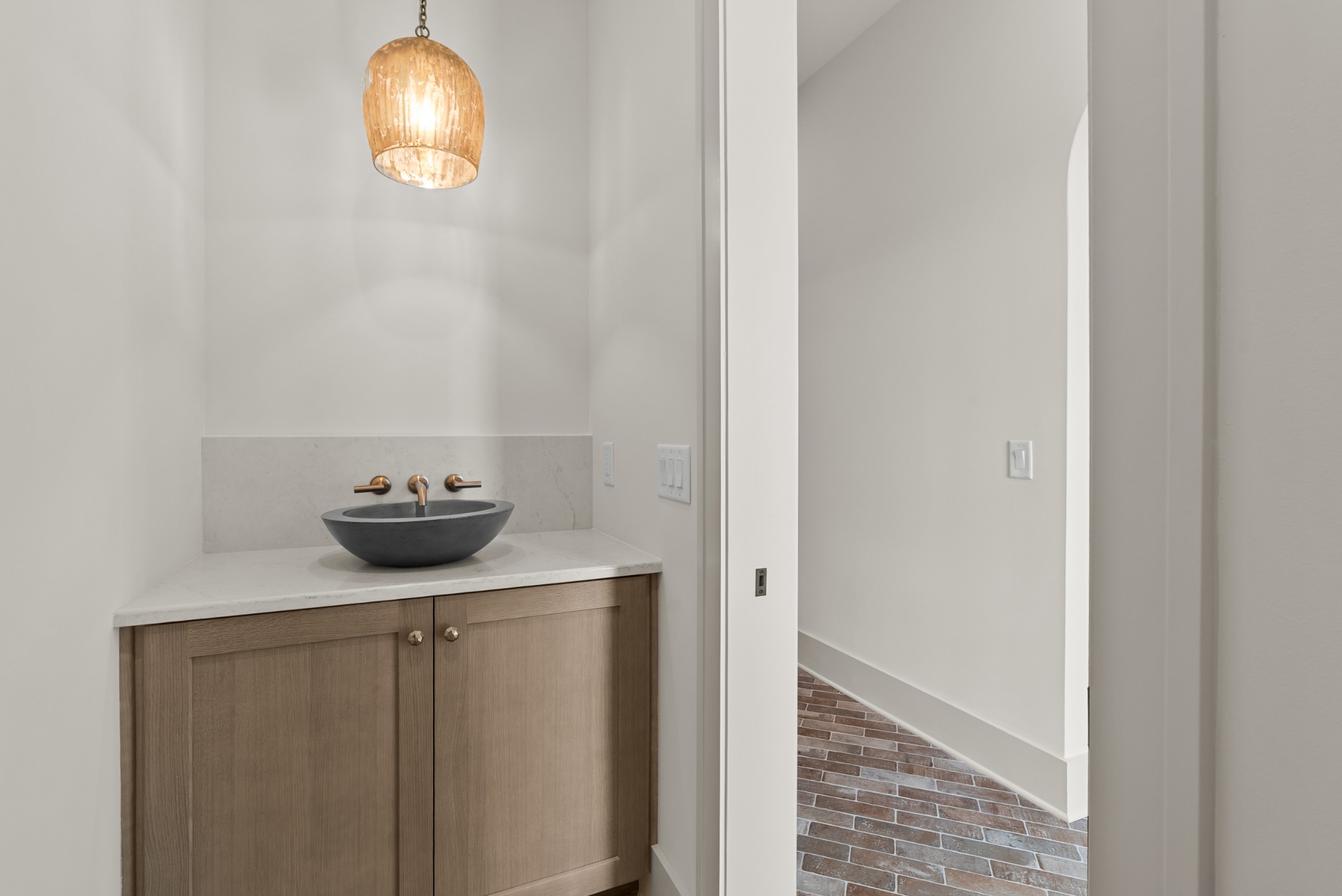 8105 Turning Point Dr