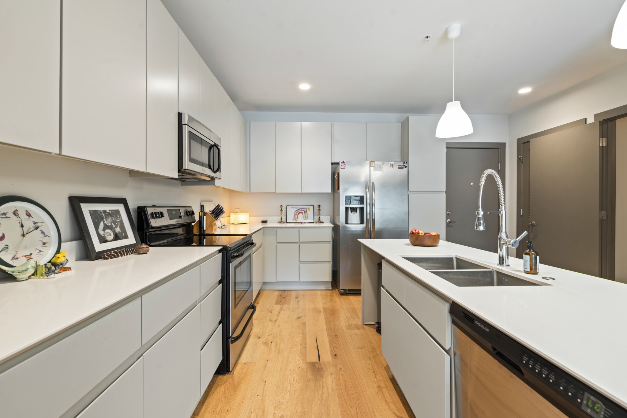 1260 Martin St Unit: 211