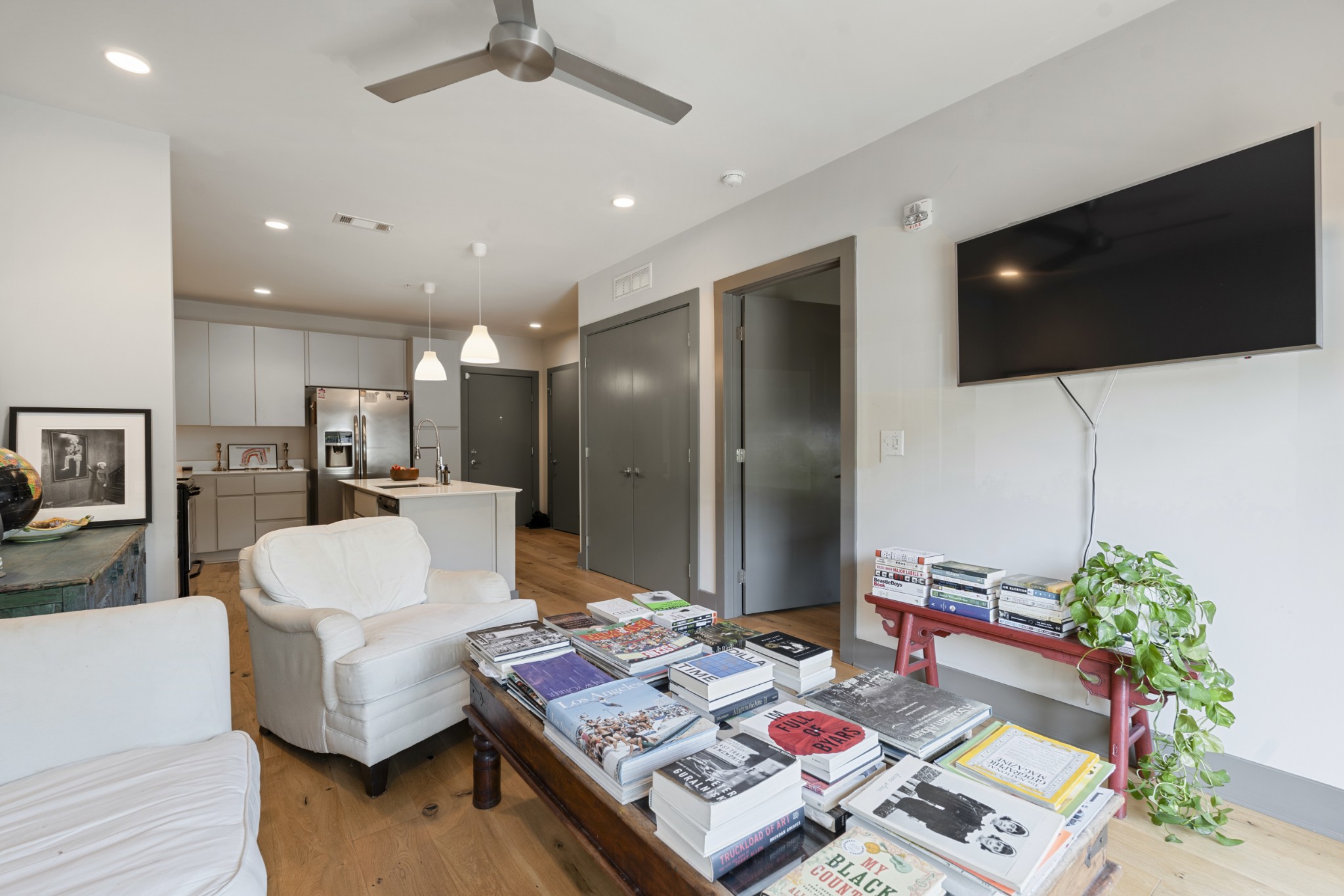 1260 Martin St Unit: 211