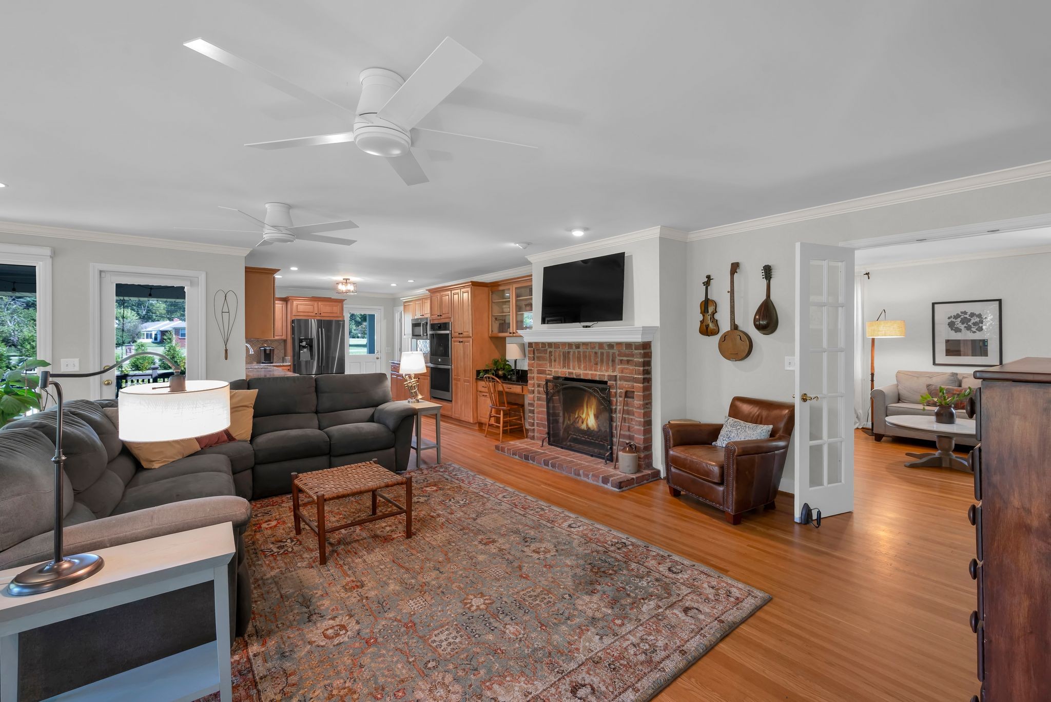 5001 Stillwood Dr