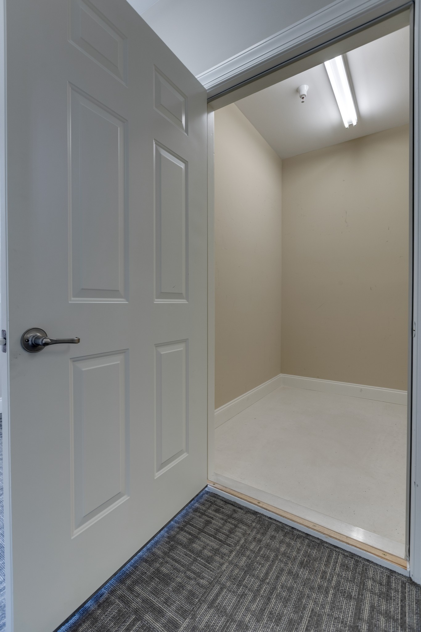 3201 Aspen Grove Dr Unit: E5