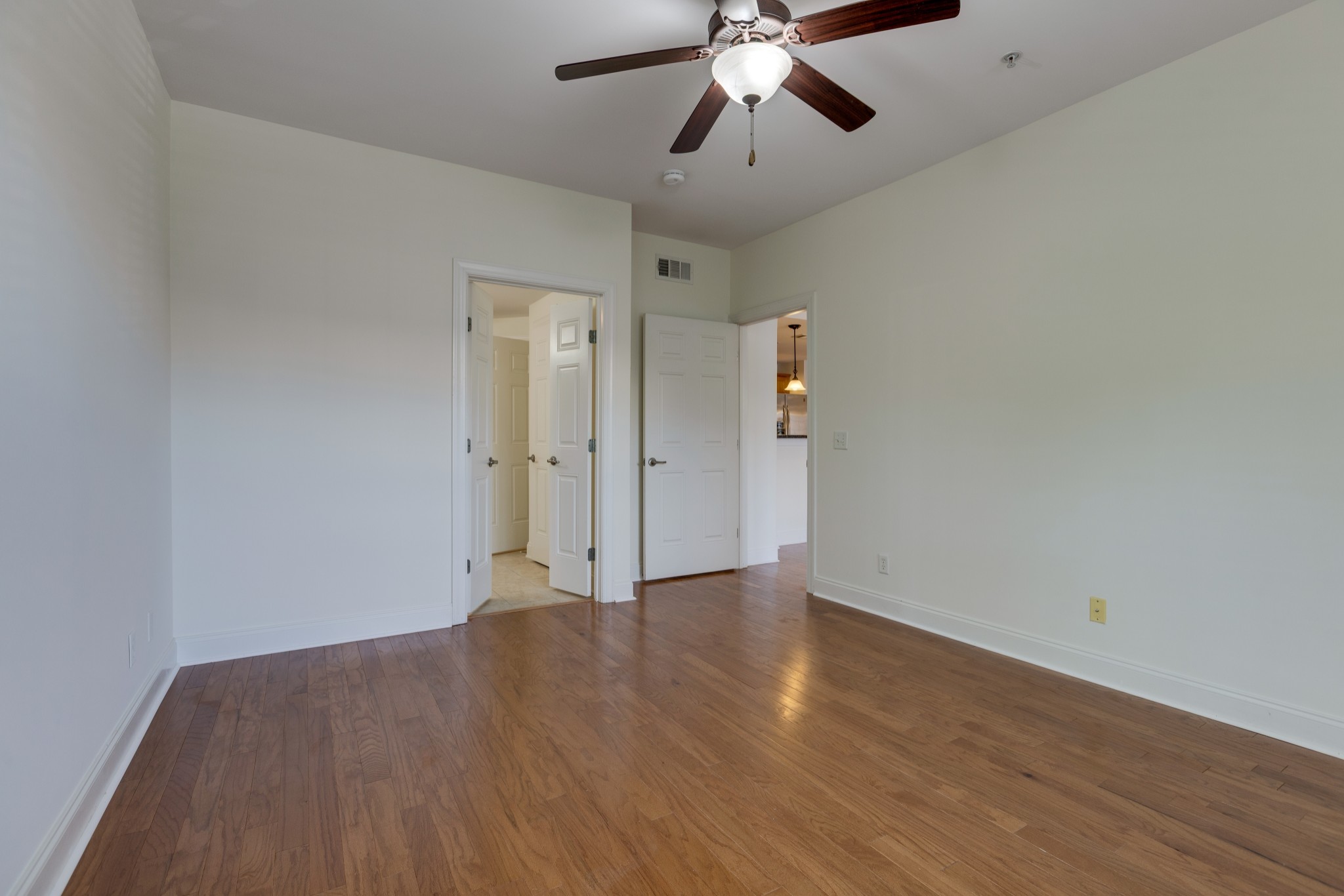 3201 Aspen Grove Dr Unit: E5