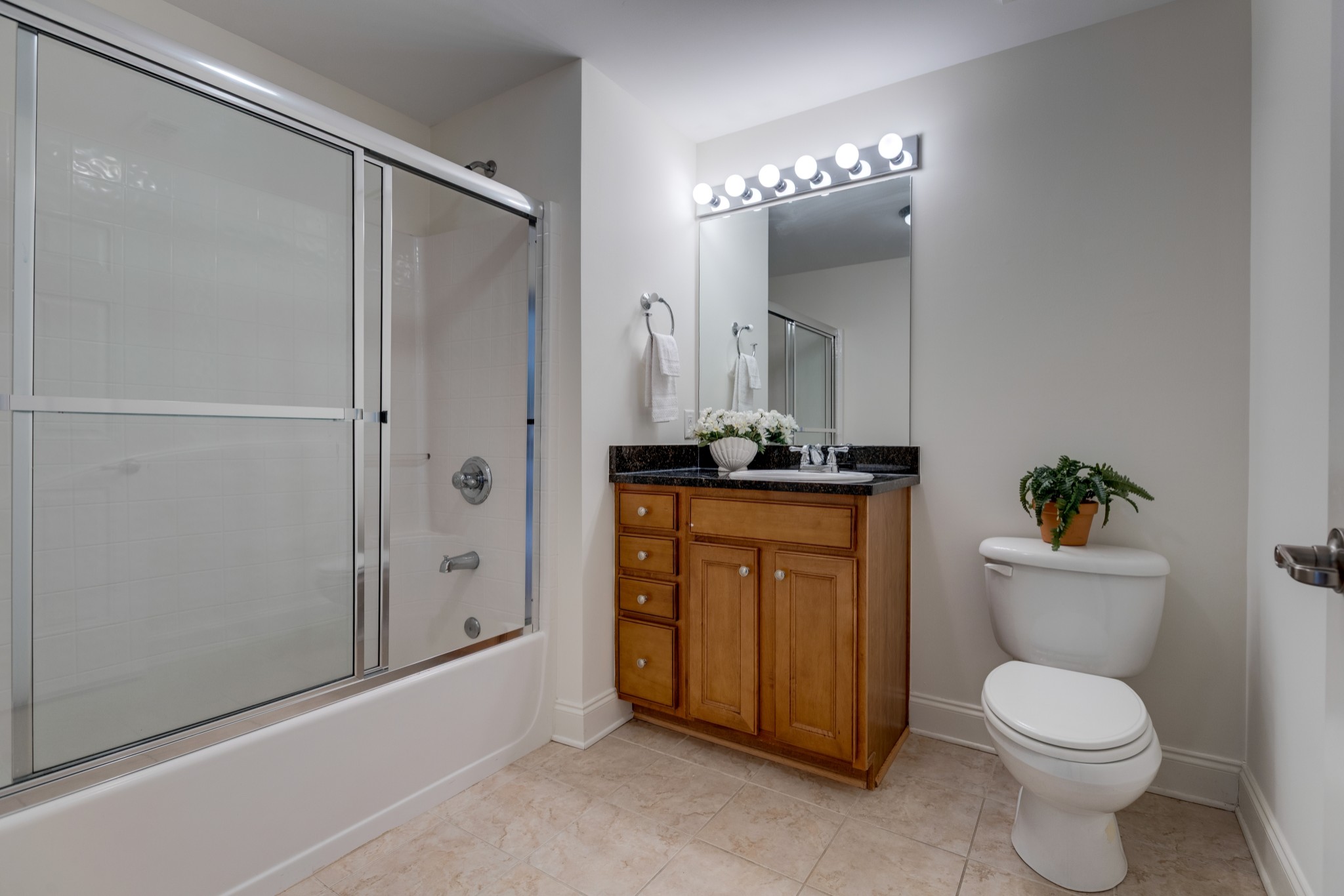 3201 Aspen Grove Dr Unit: E5