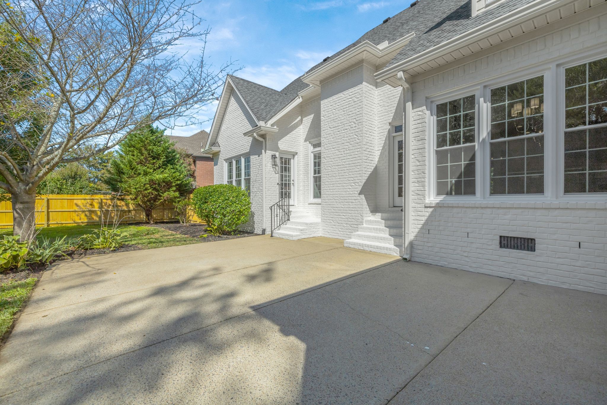 1445 Bradberry Dr