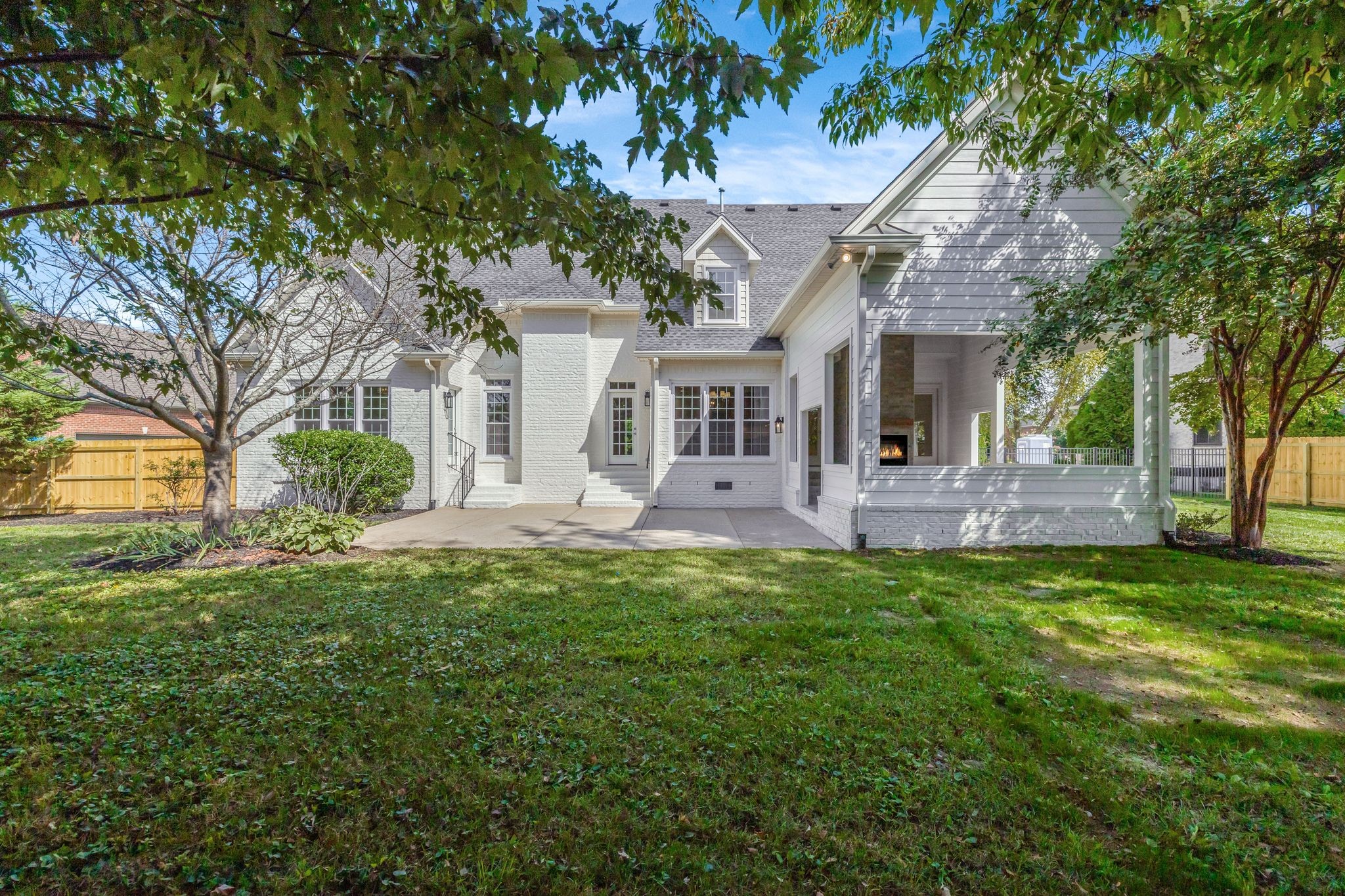 1445 Bradberry Dr