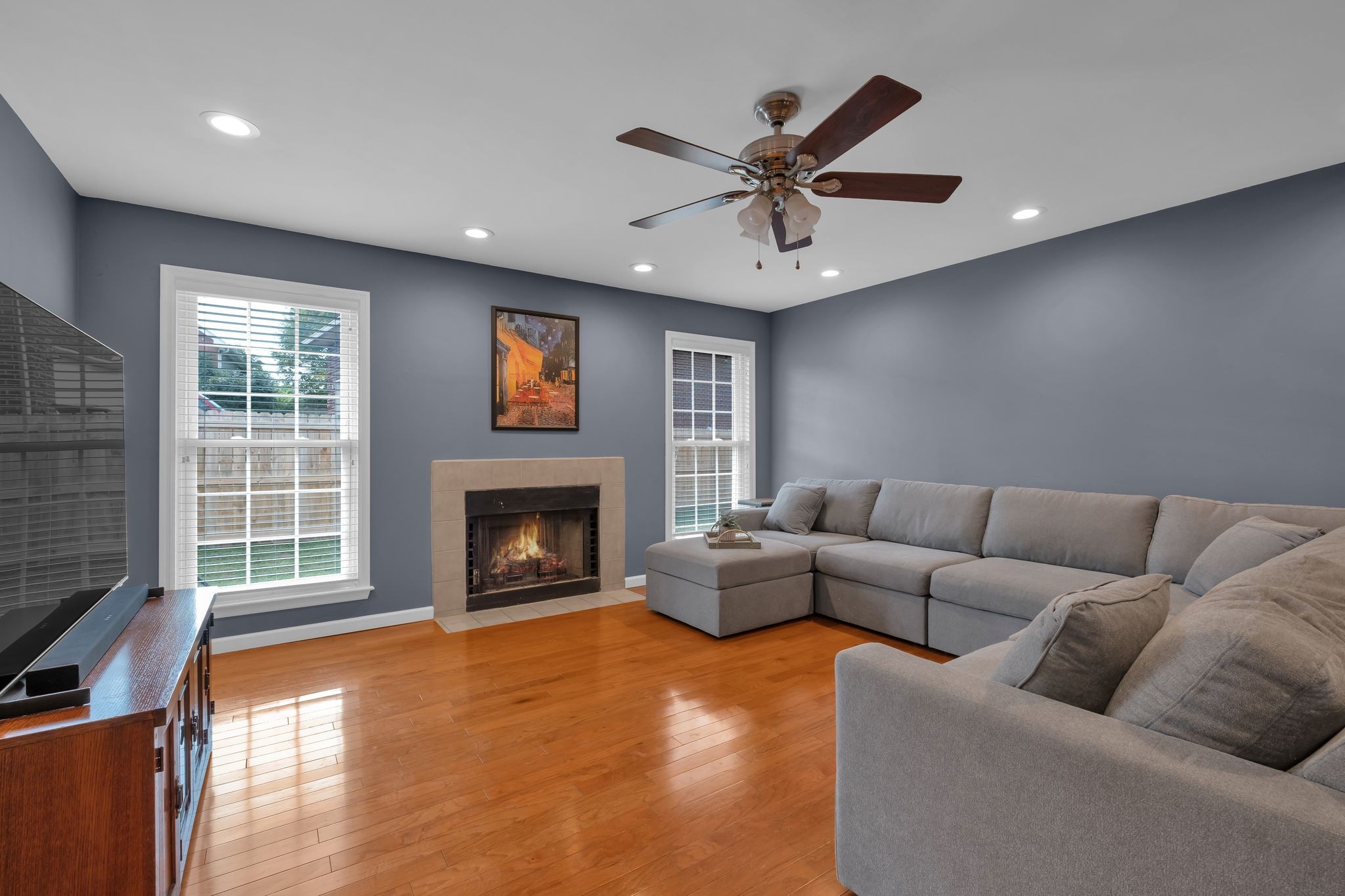 111 Cambridge Dr