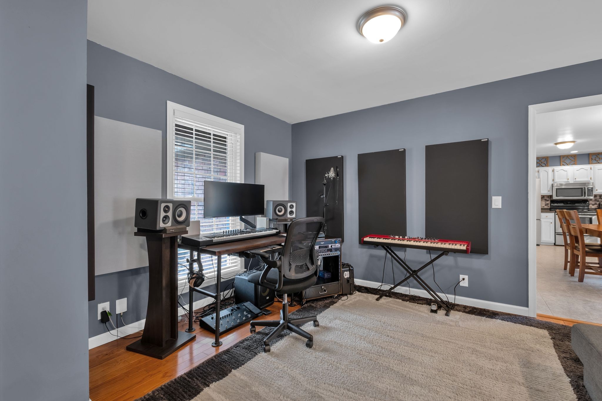 111 Cambridge Dr