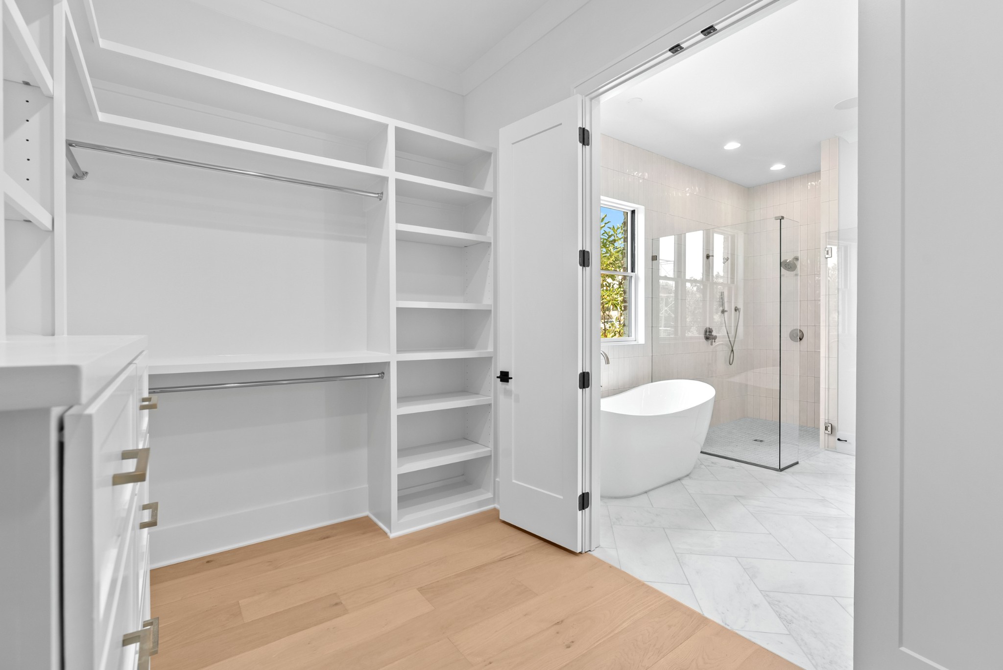 8123 Boiling Springs Pl