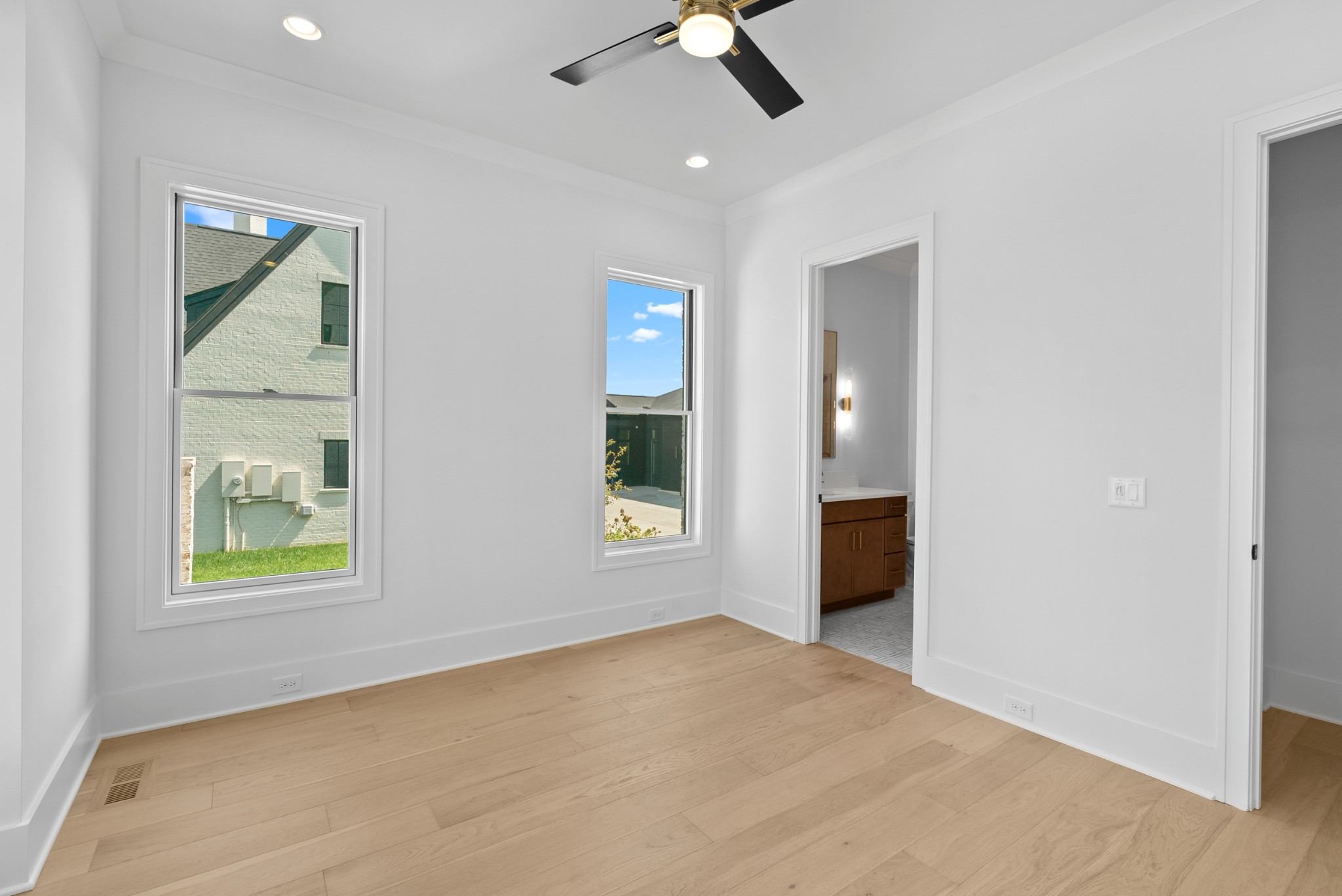 8123 Boiling Springs Pl