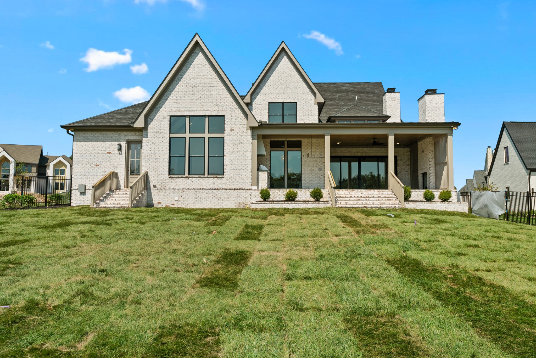 8123 Boiling Springs Pl