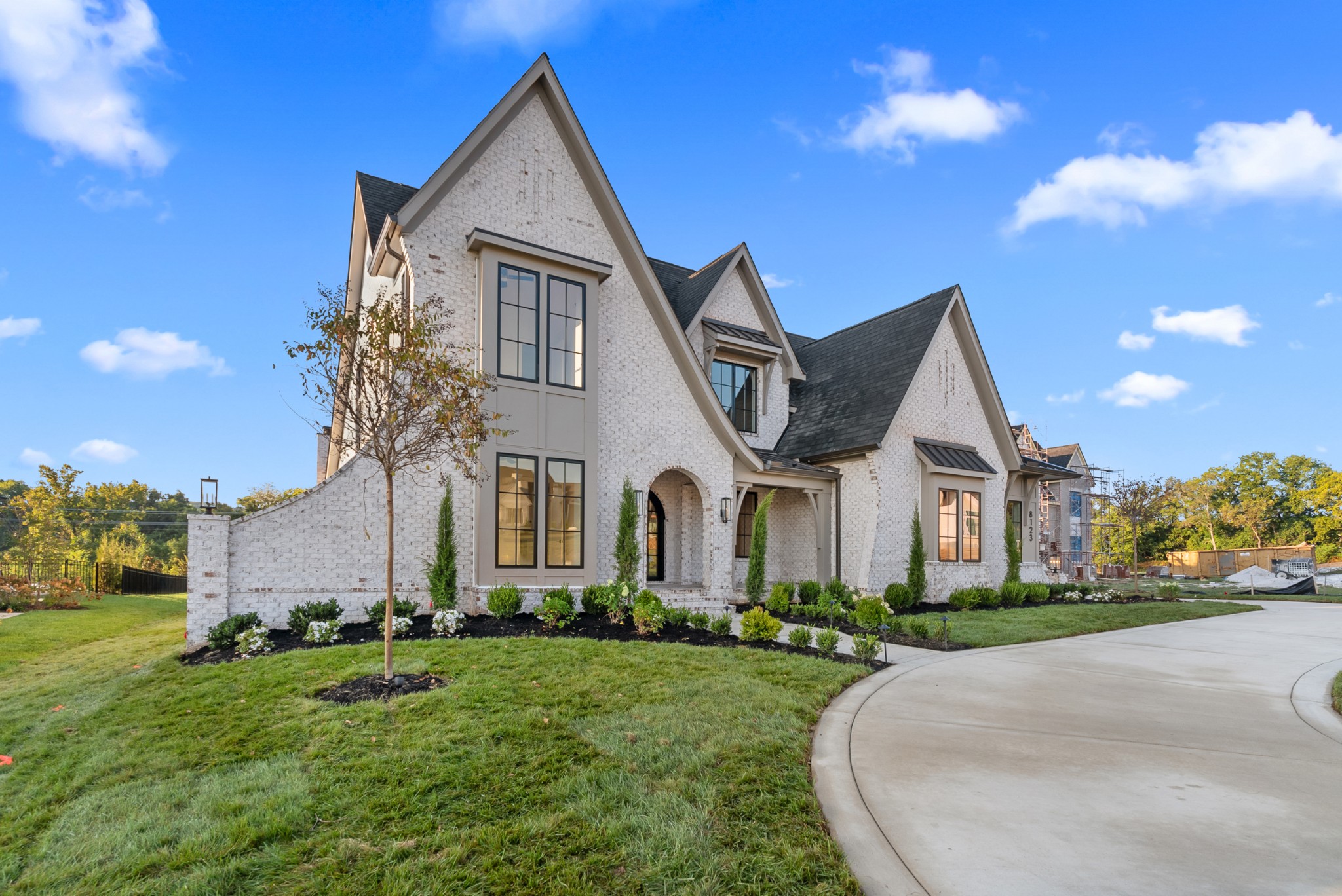 8123 Boiling Springs Pl