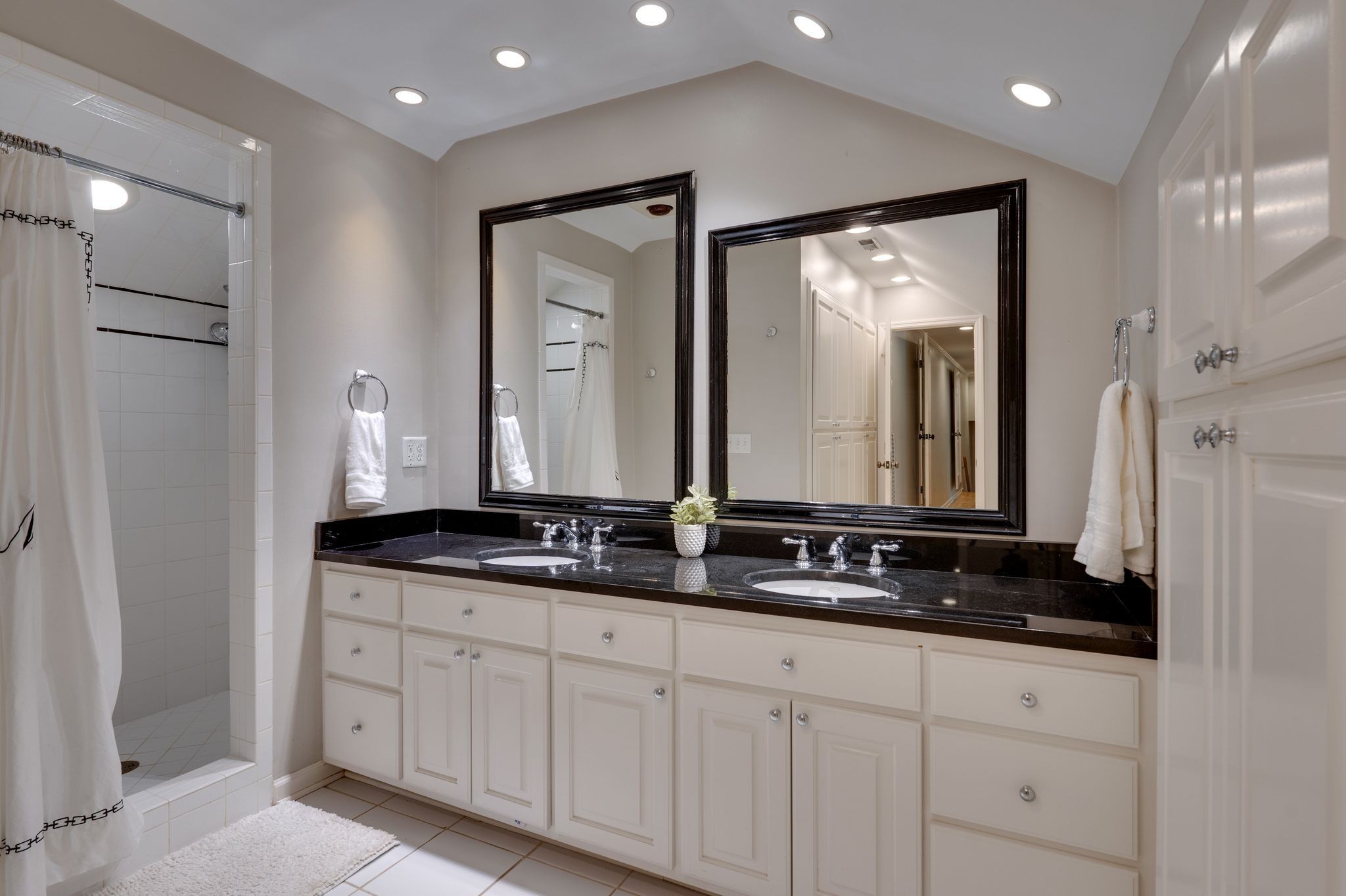 814 Willowdale Ct