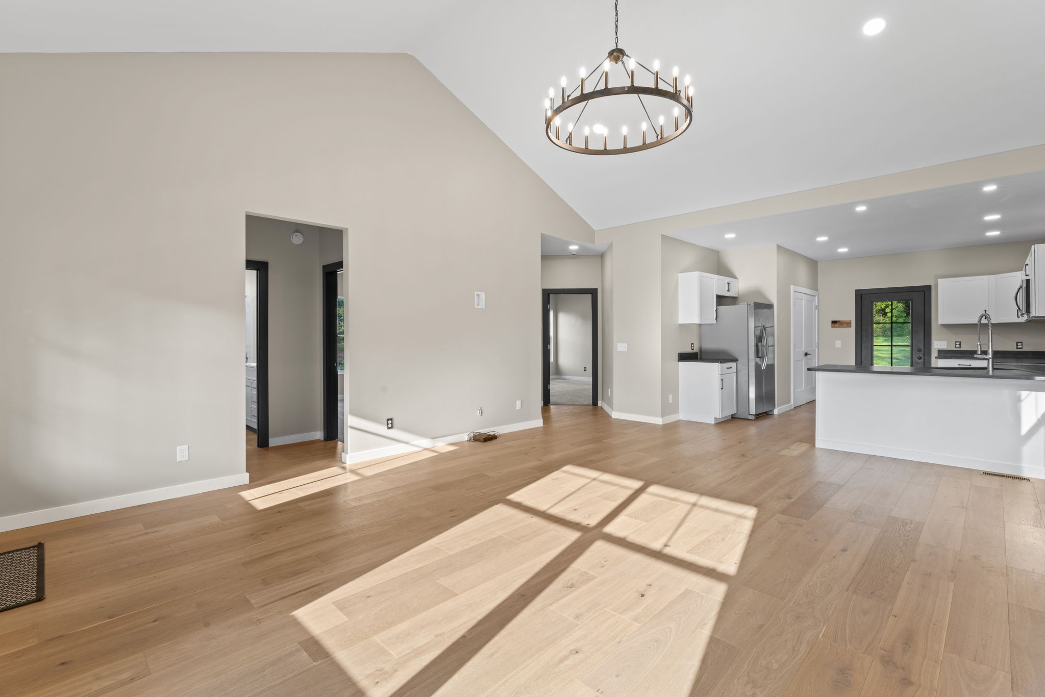 119 Line St