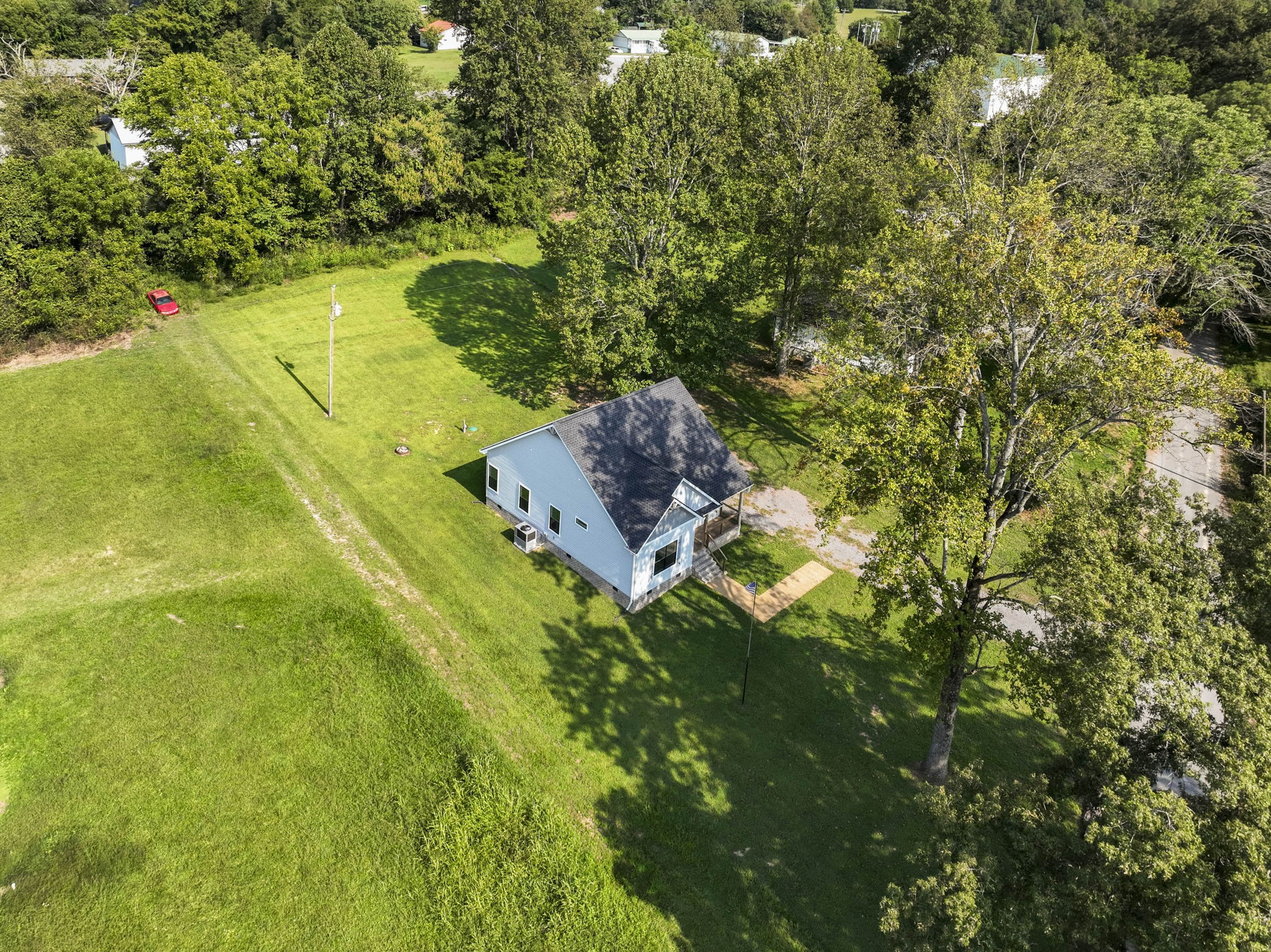 119 Line St