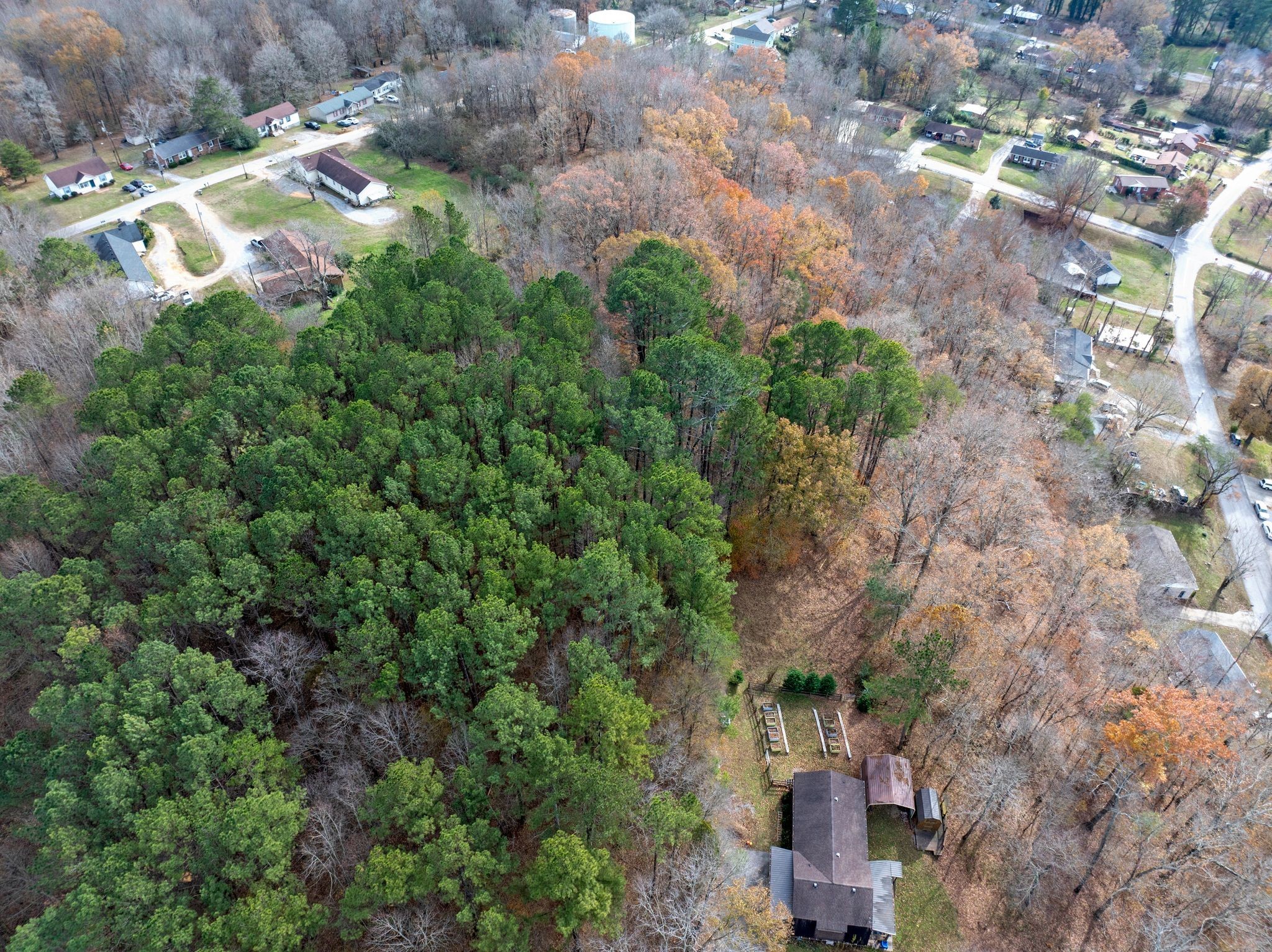 100 Lakeview Dr