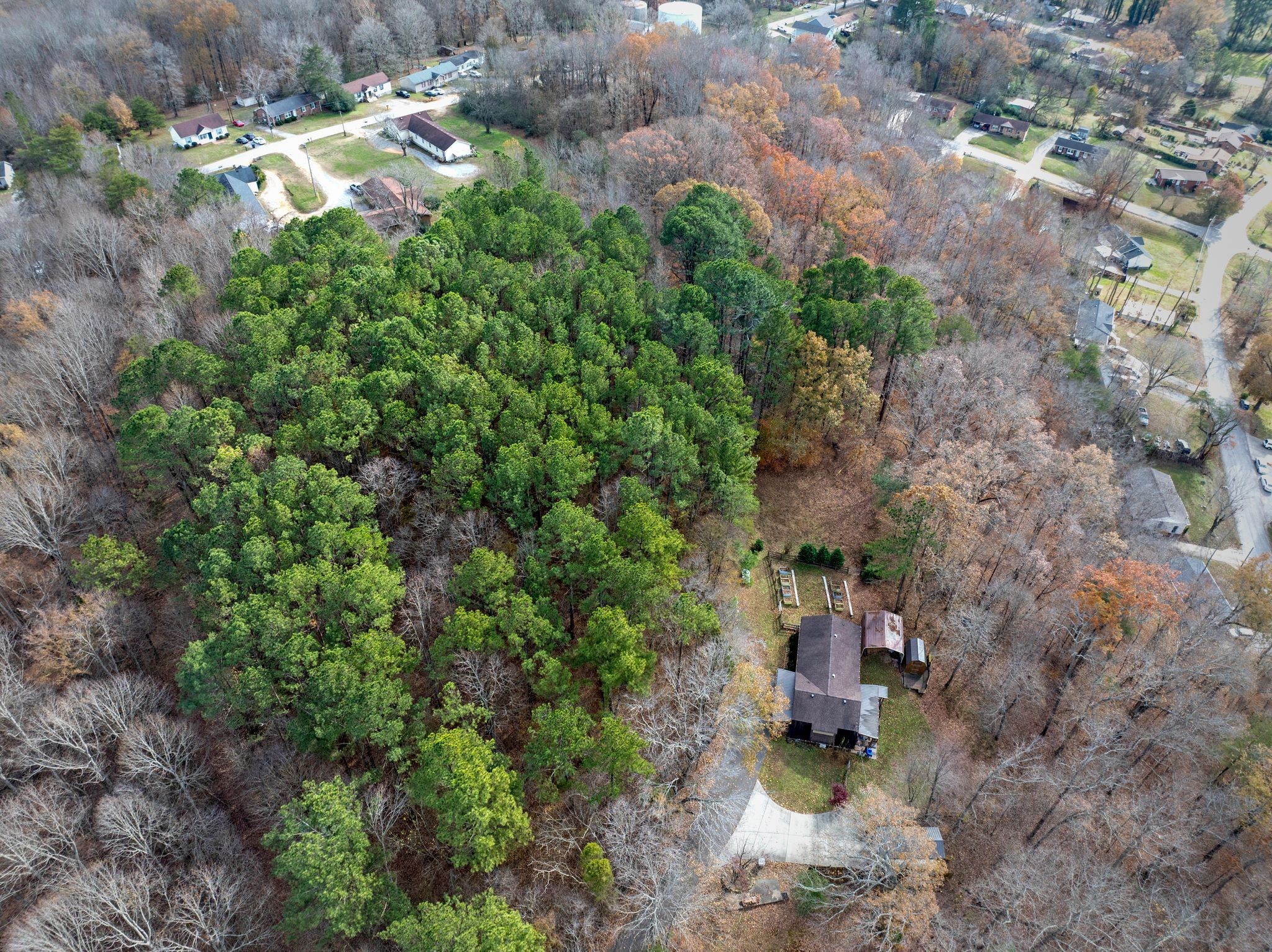 100 Lakeview Dr