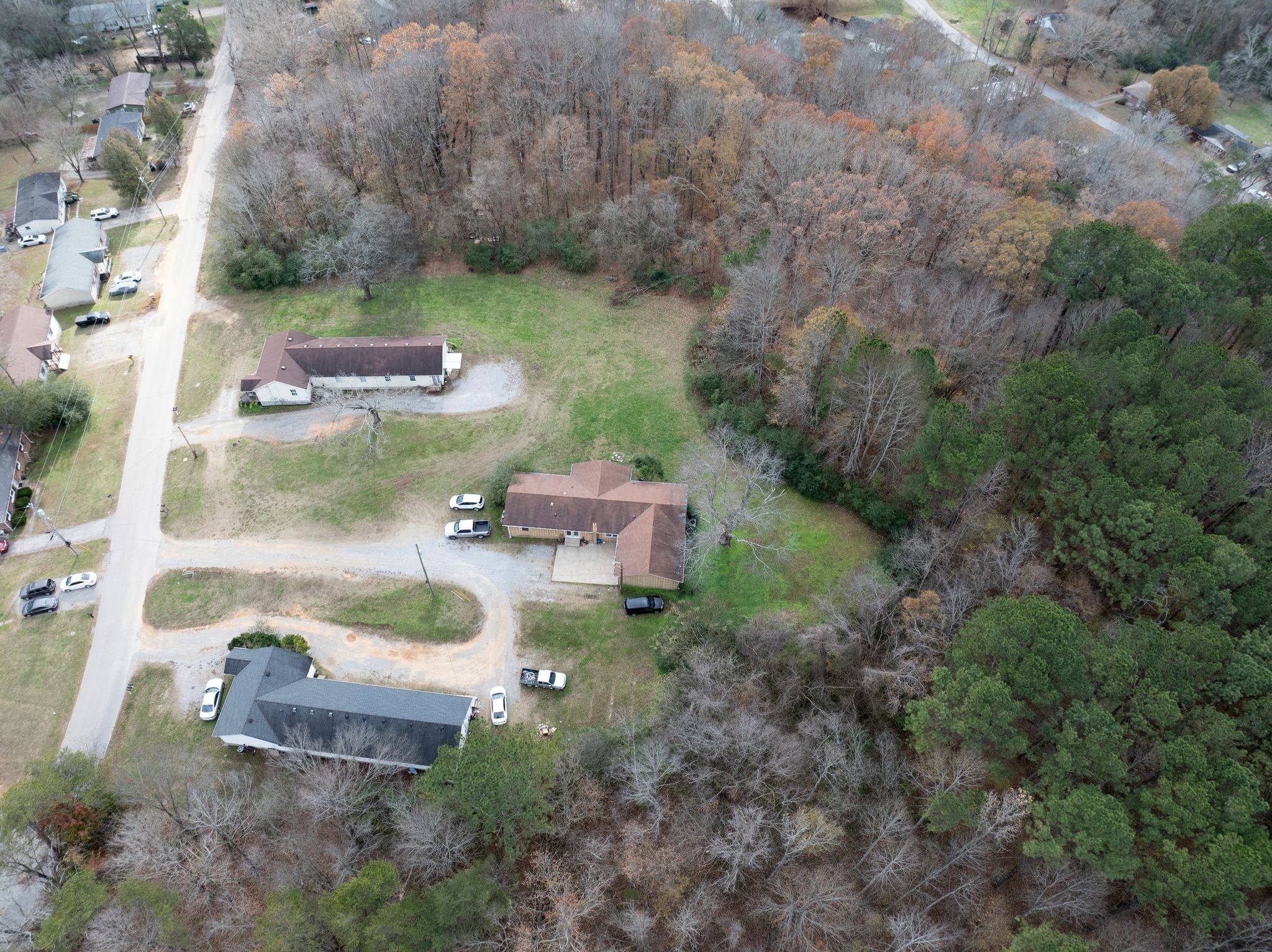 100 Lakeview Dr