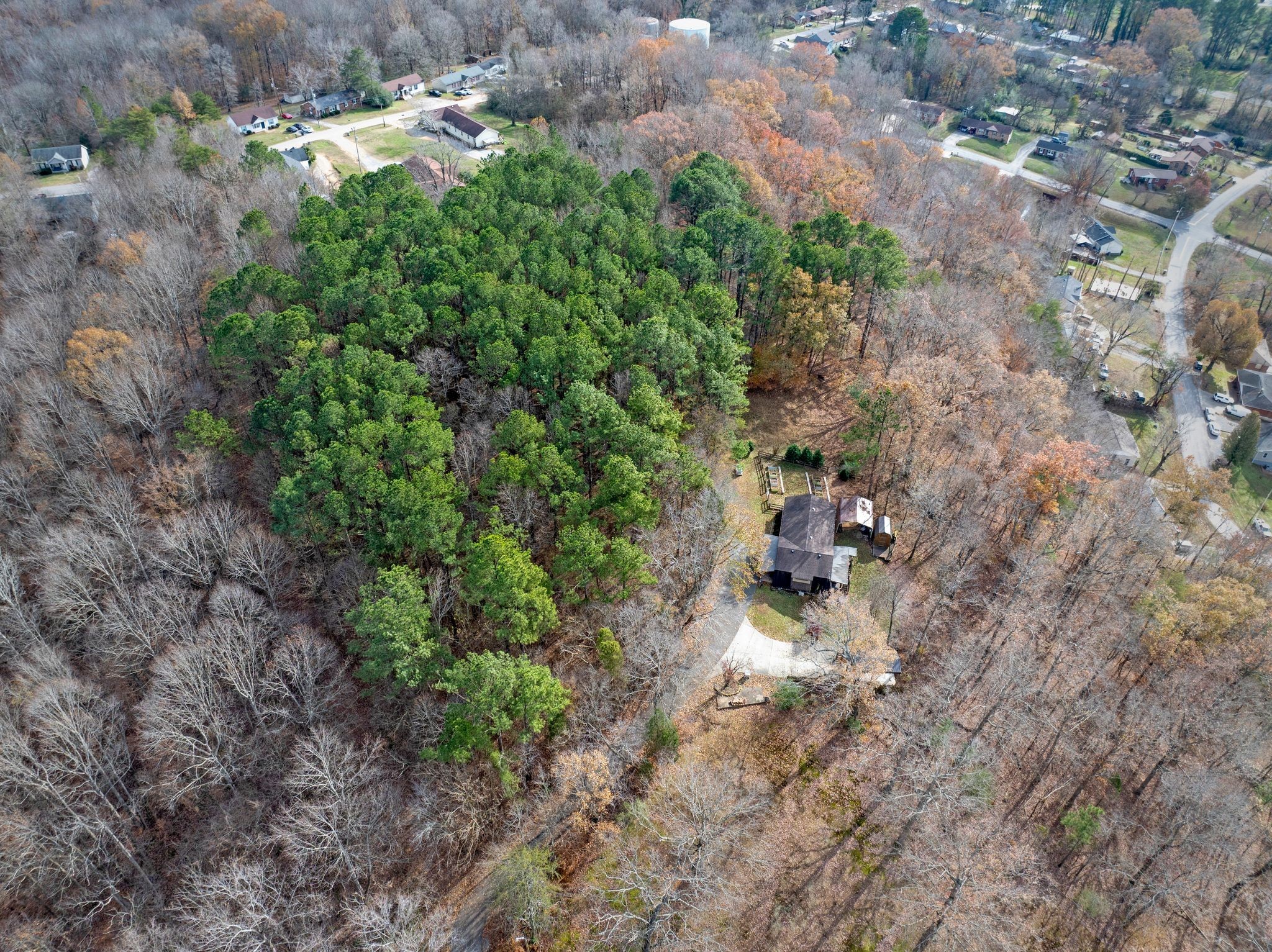 100 Lakeview Dr