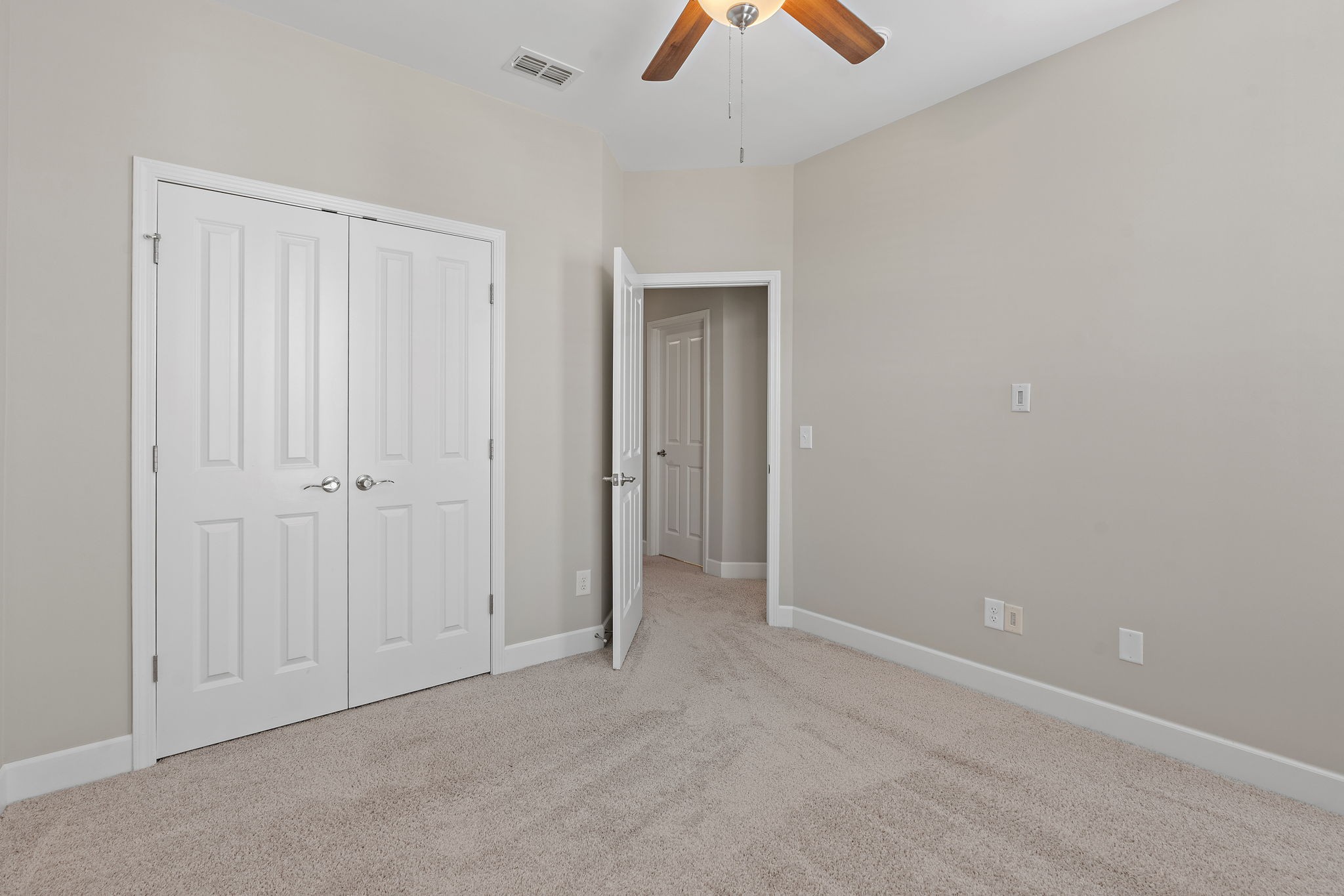 2319 Fairchild Circle