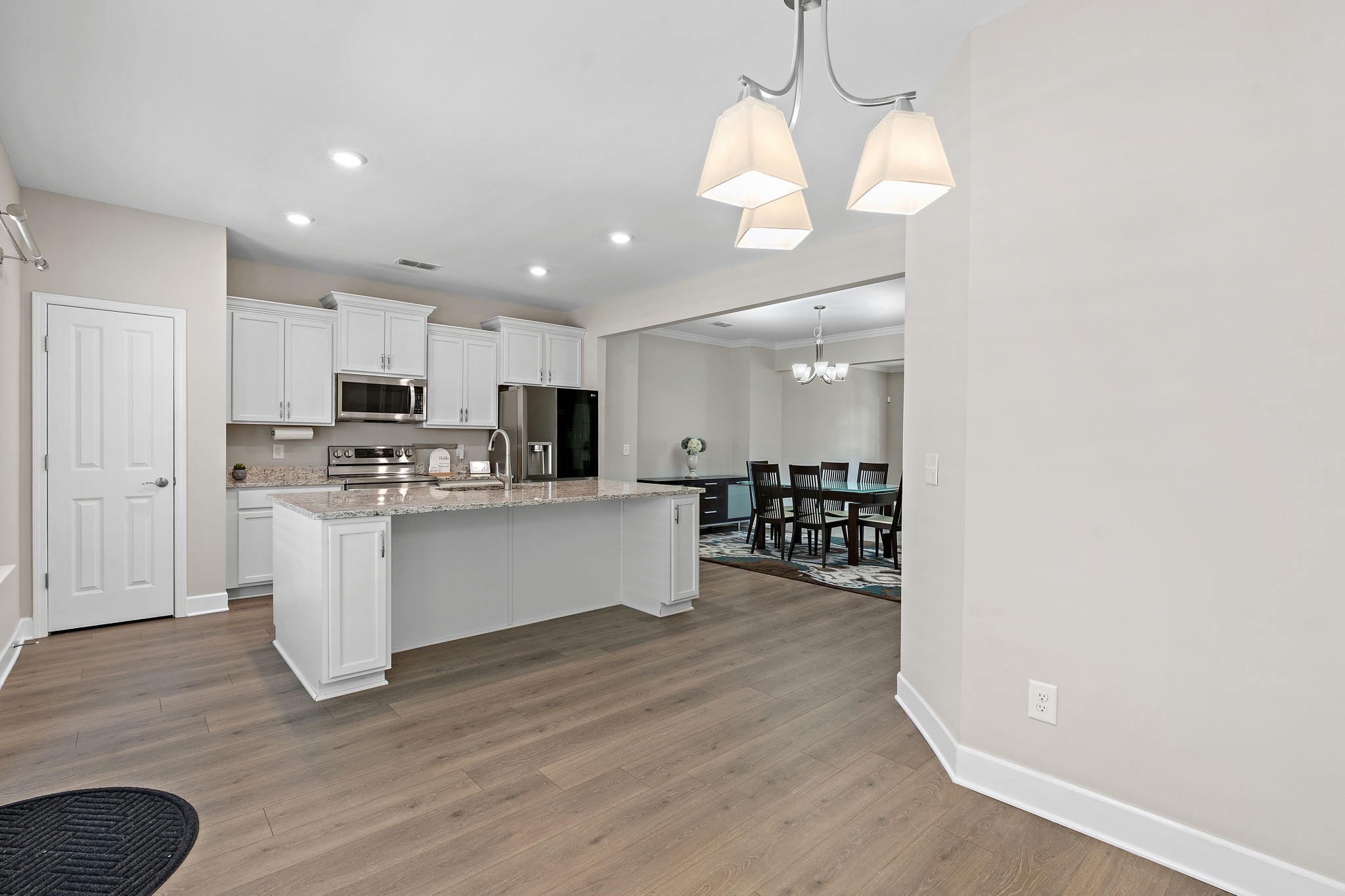 2319 Fairchild Circle