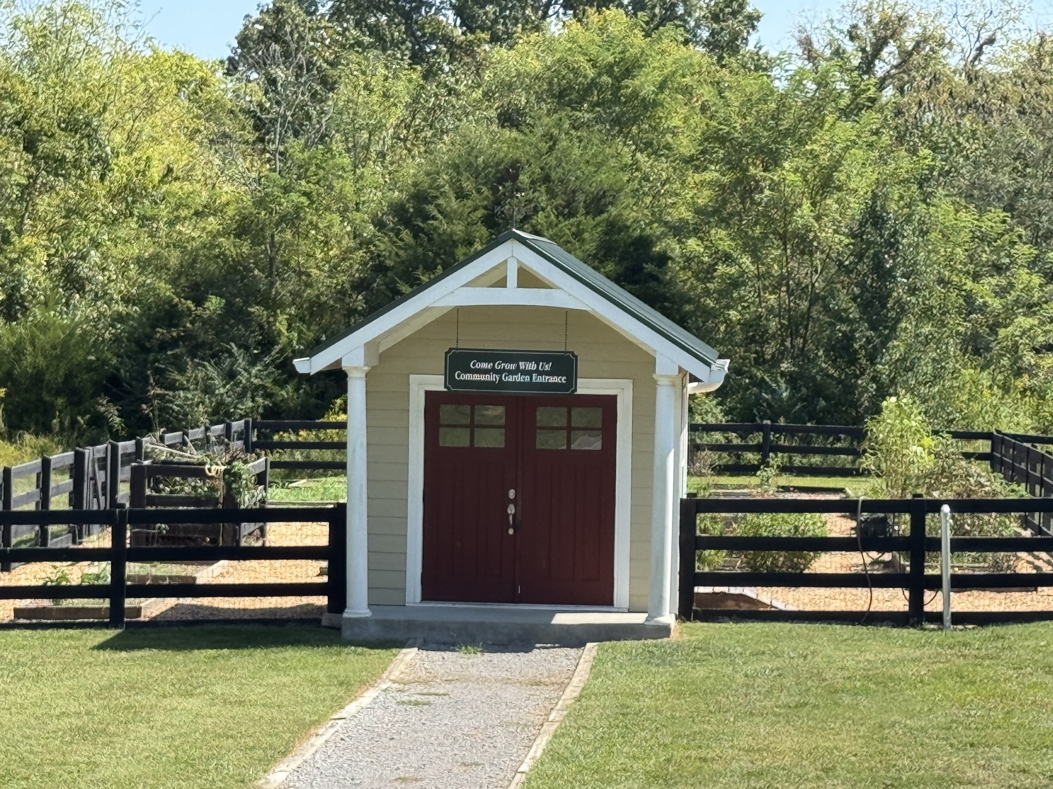 2319 Fairchild Circle