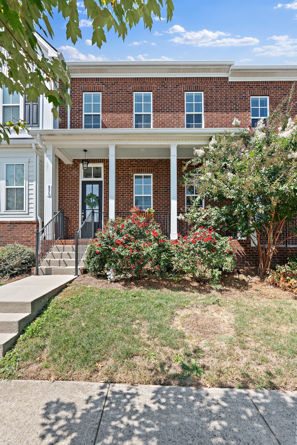 2319 Fairchild Circle
