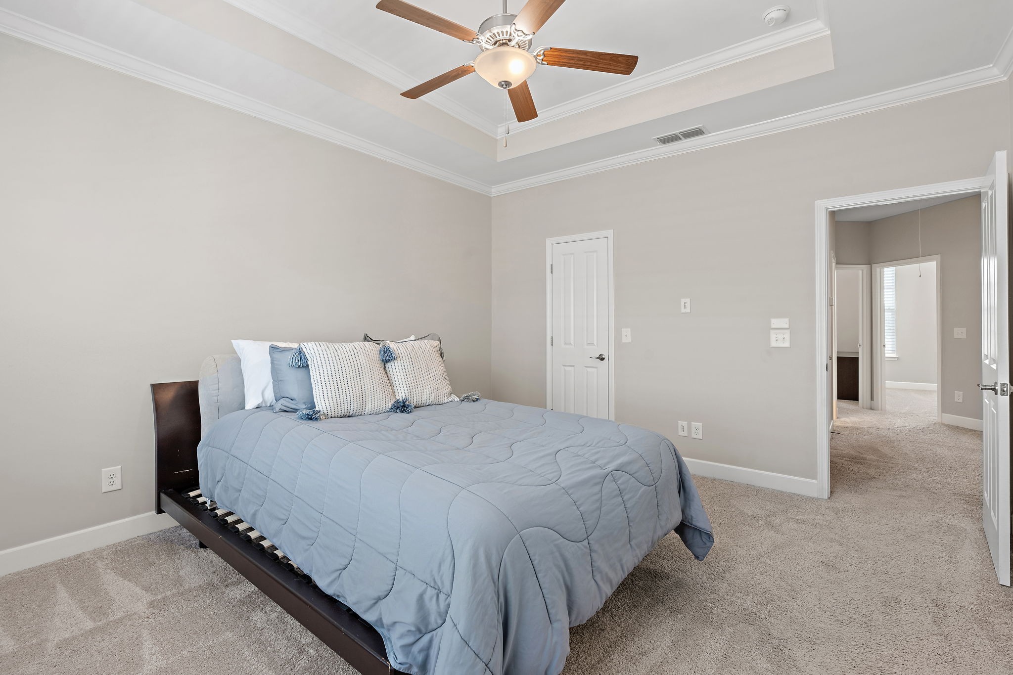 2319 Fairchild Circle