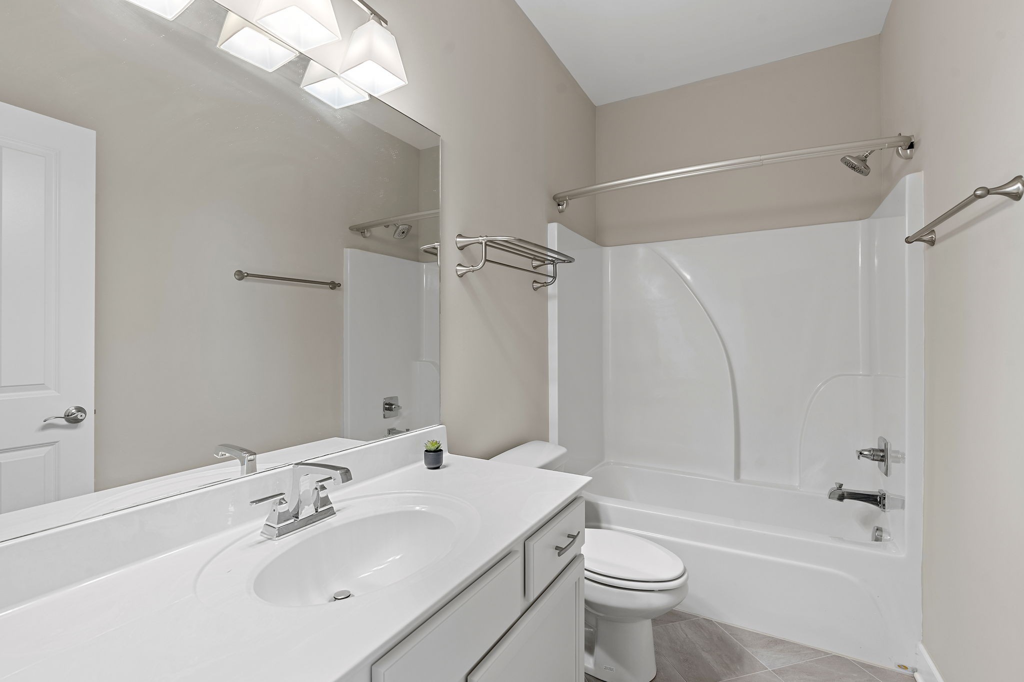 2319 Fairchild Circle