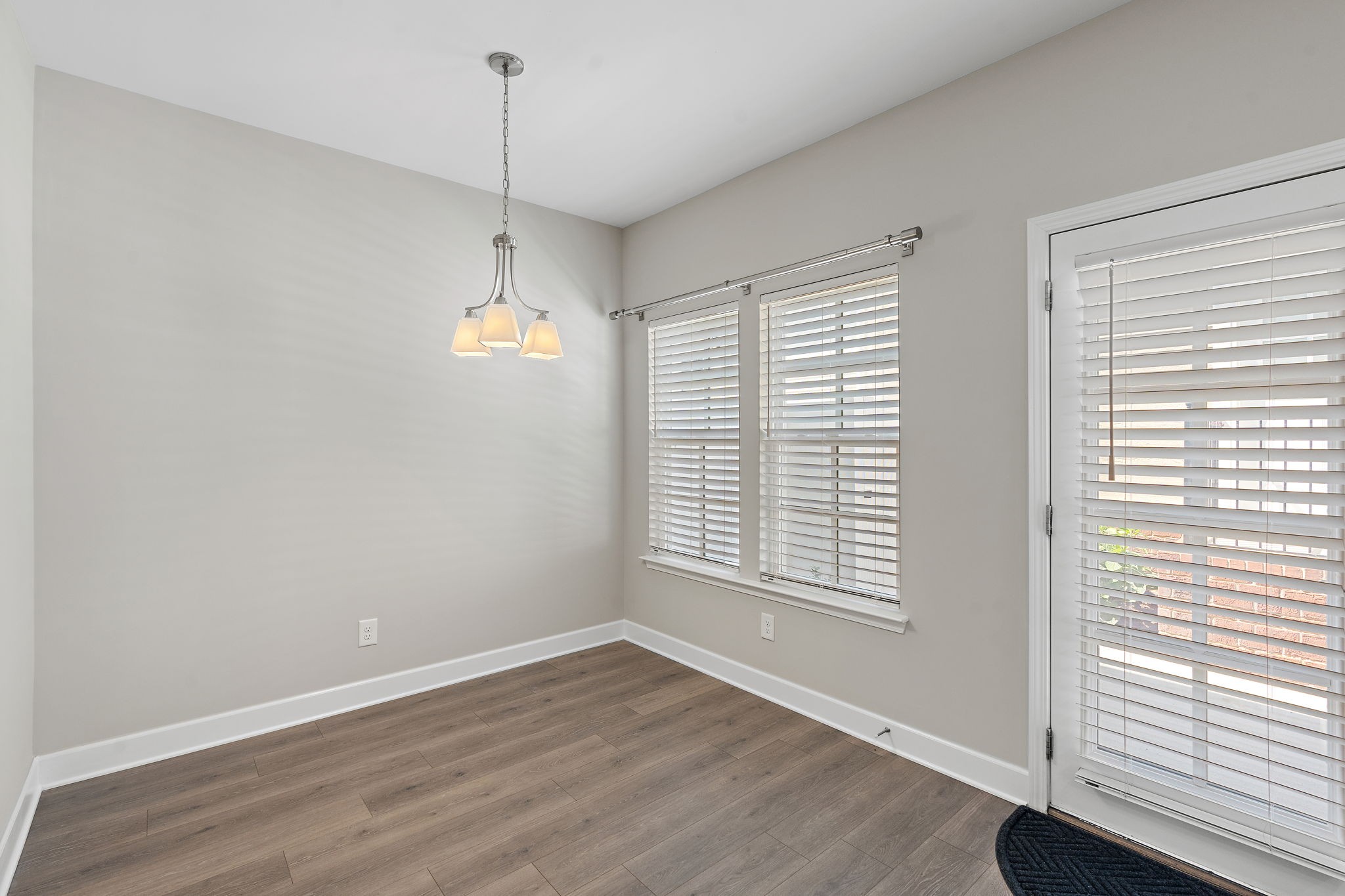 2319 Fairchild Circle