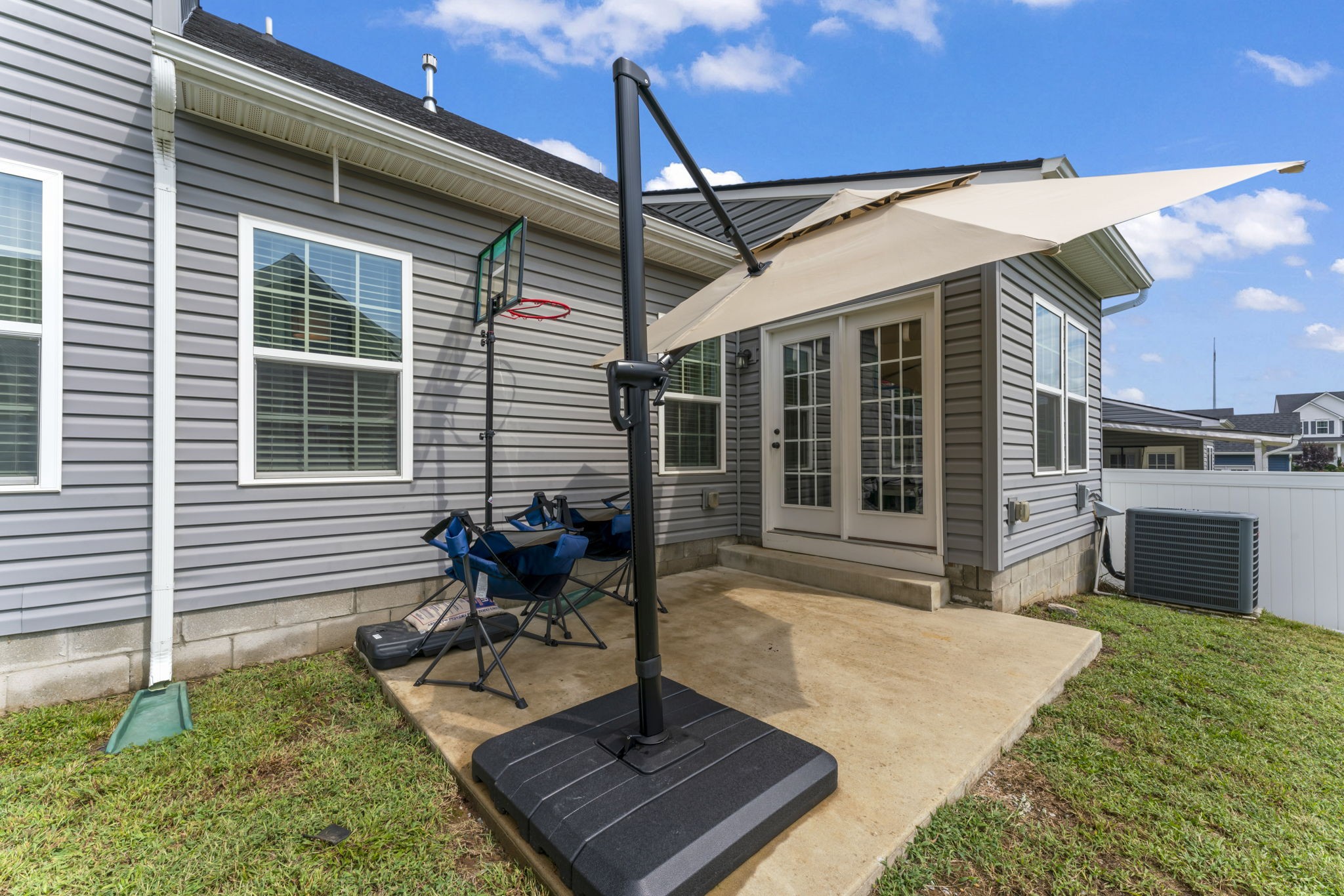 907 Caywood Rd