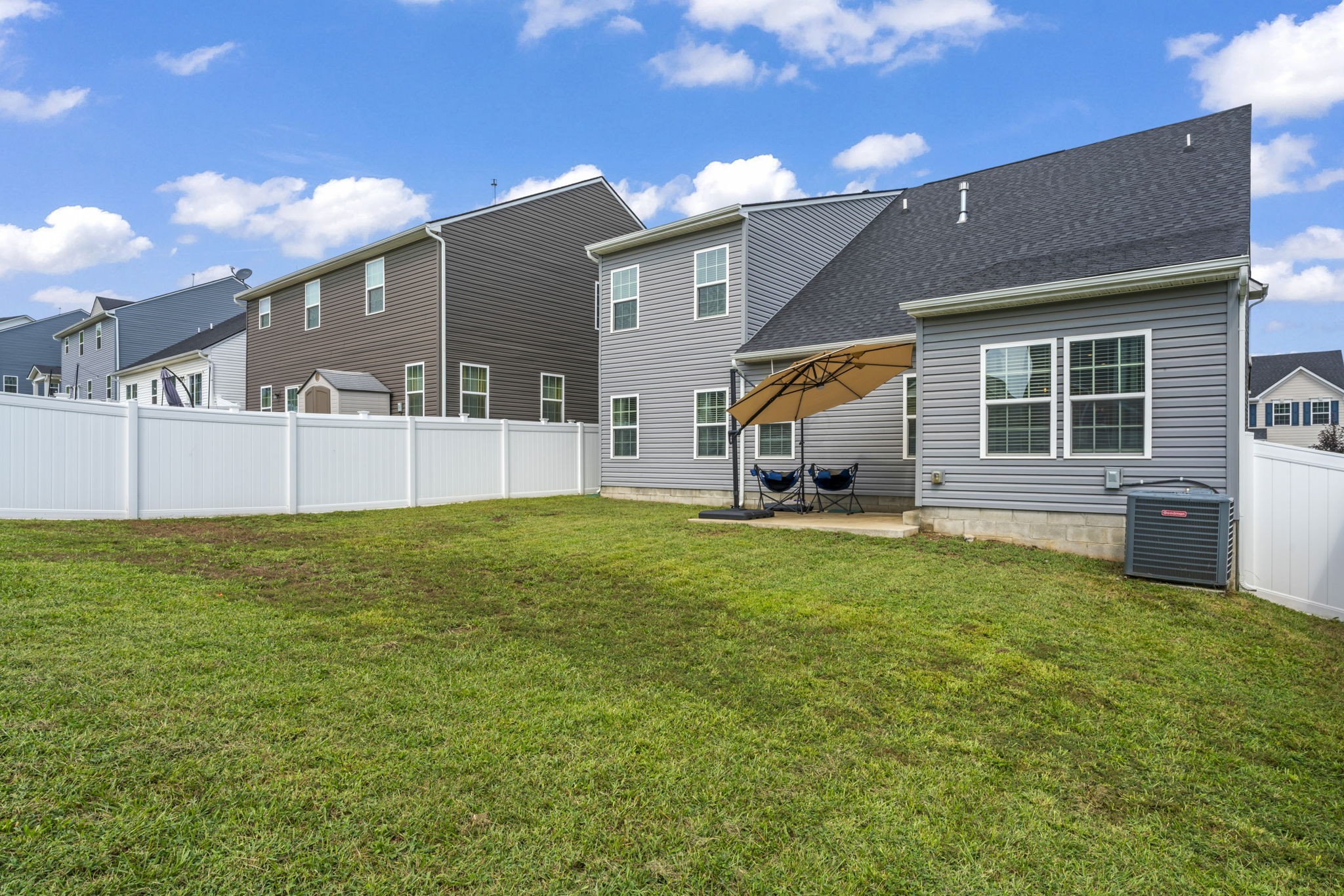 907 Caywood Rd