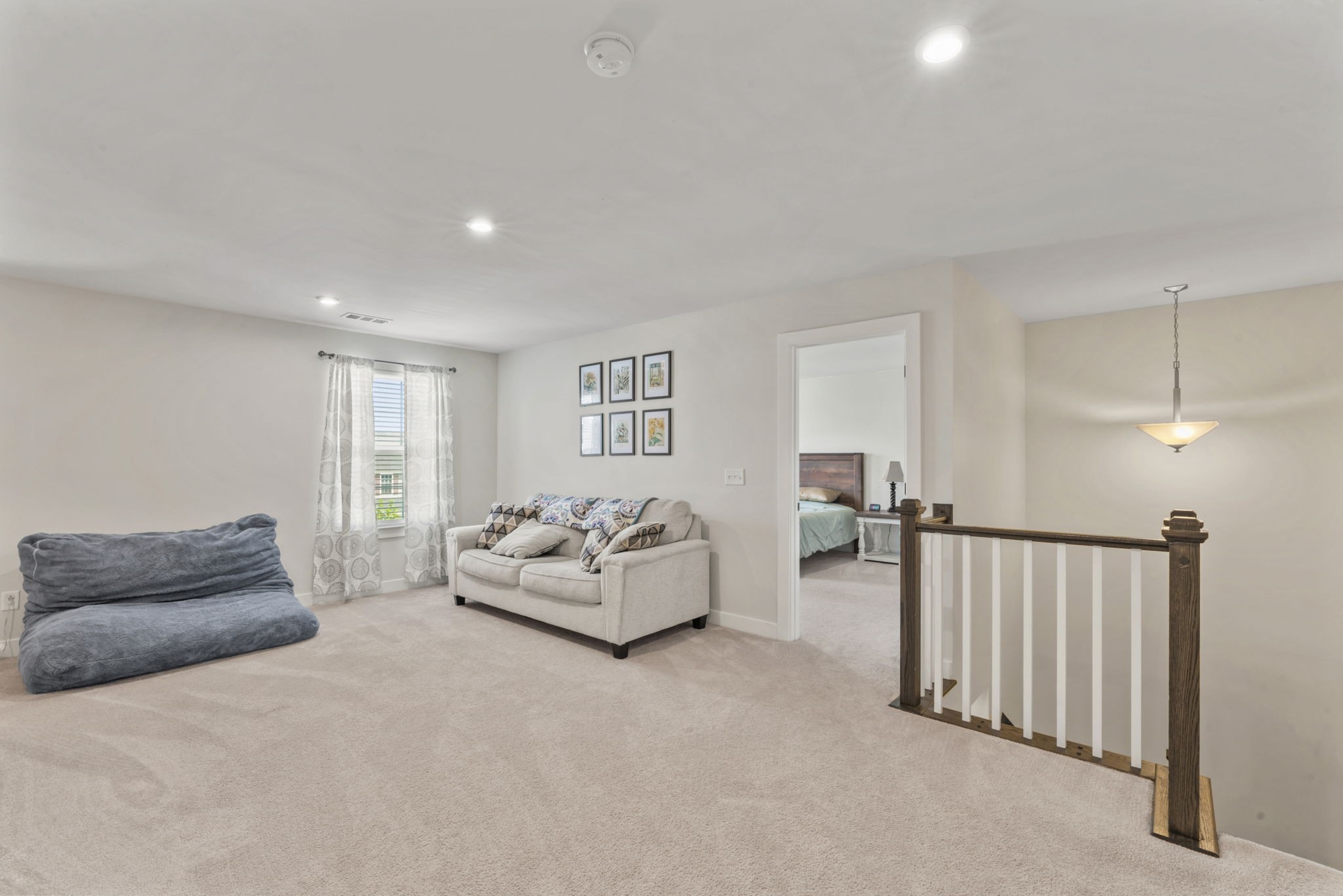 907 Caywood Rd