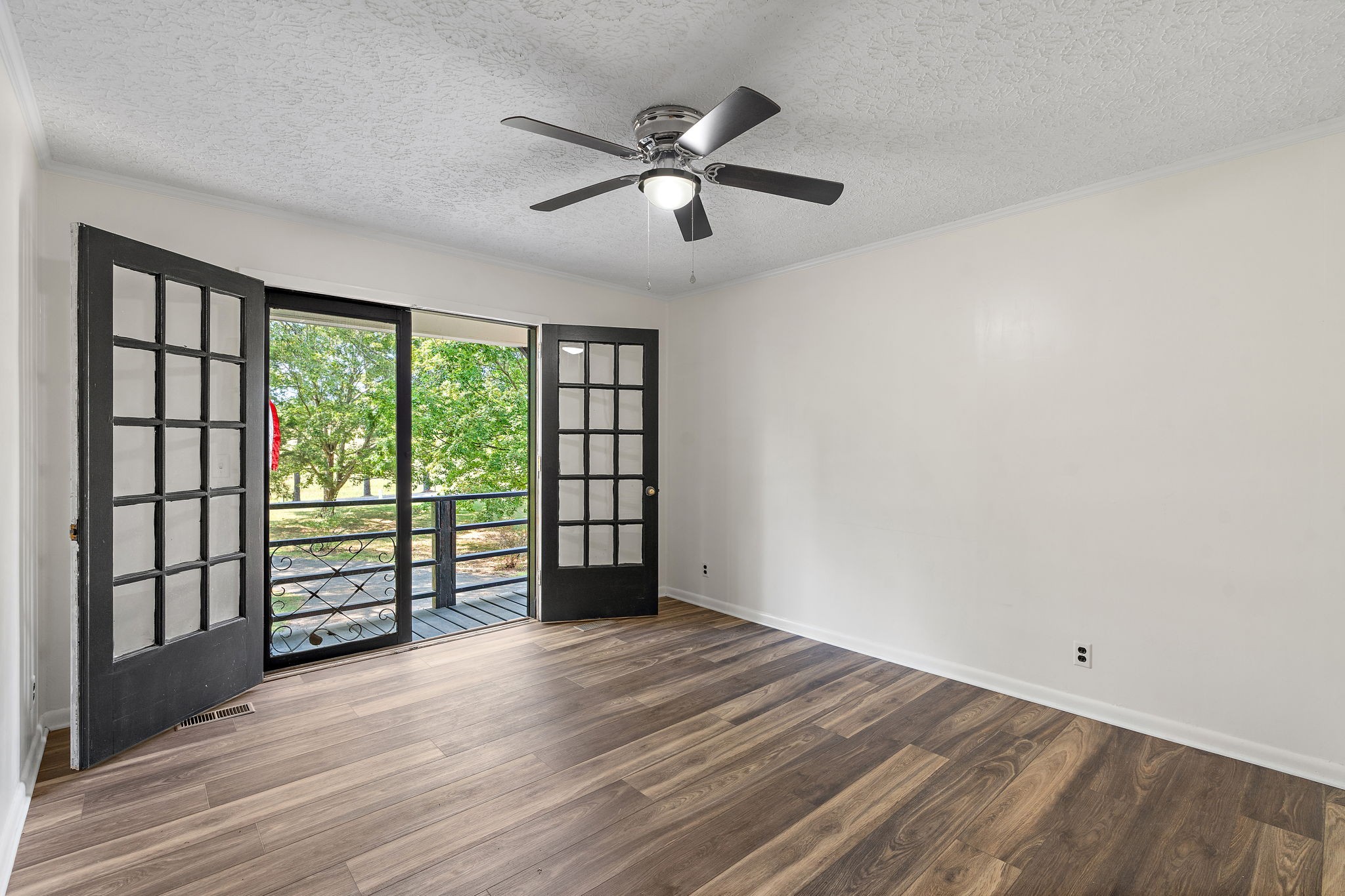 1627 W Grab Creek Rd