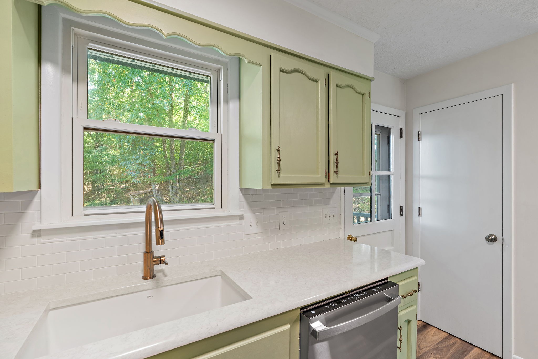 1627 W Grab Creek Rd