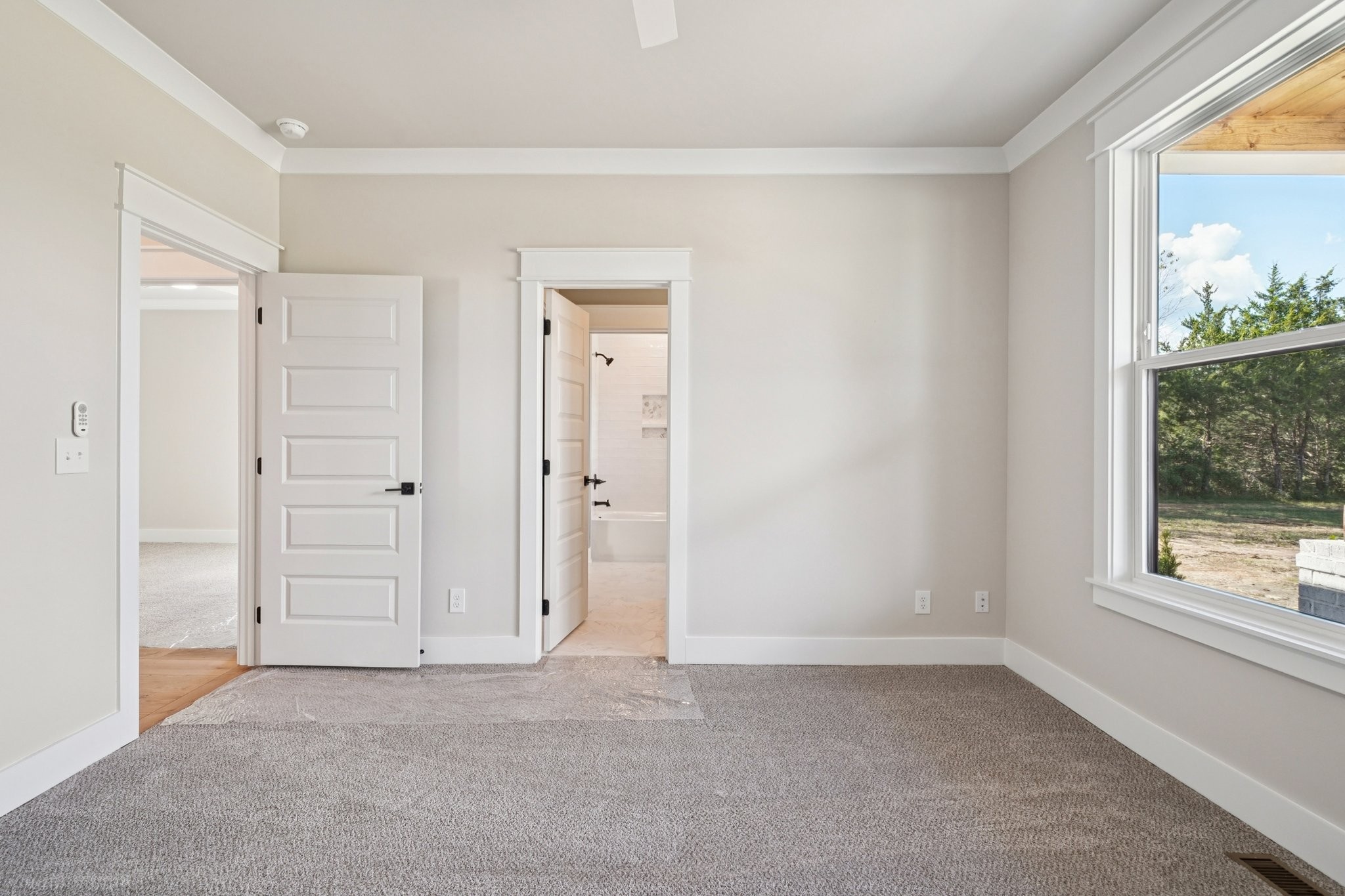 4879 Crescent Lane