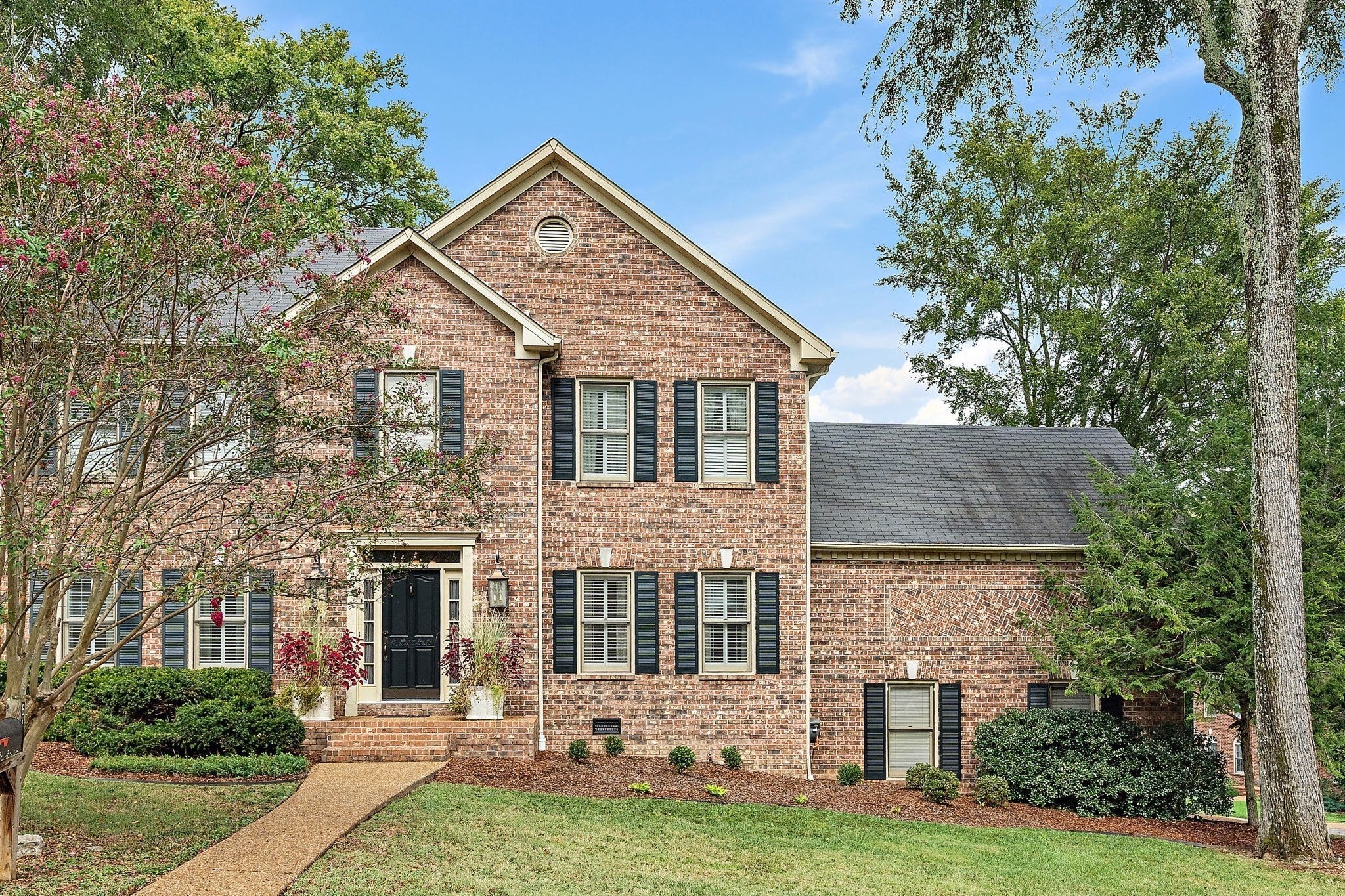 617 Indian Ridge Dr