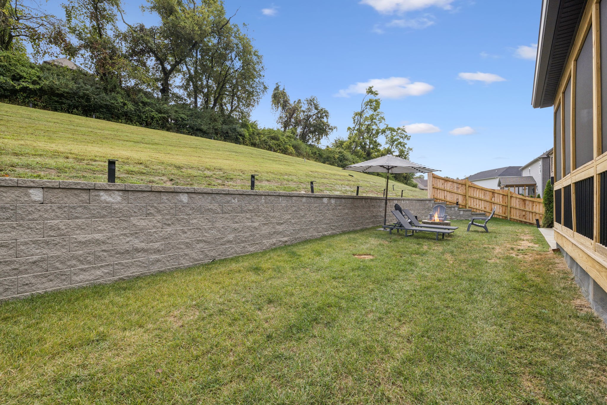 3005 Nichols Vale