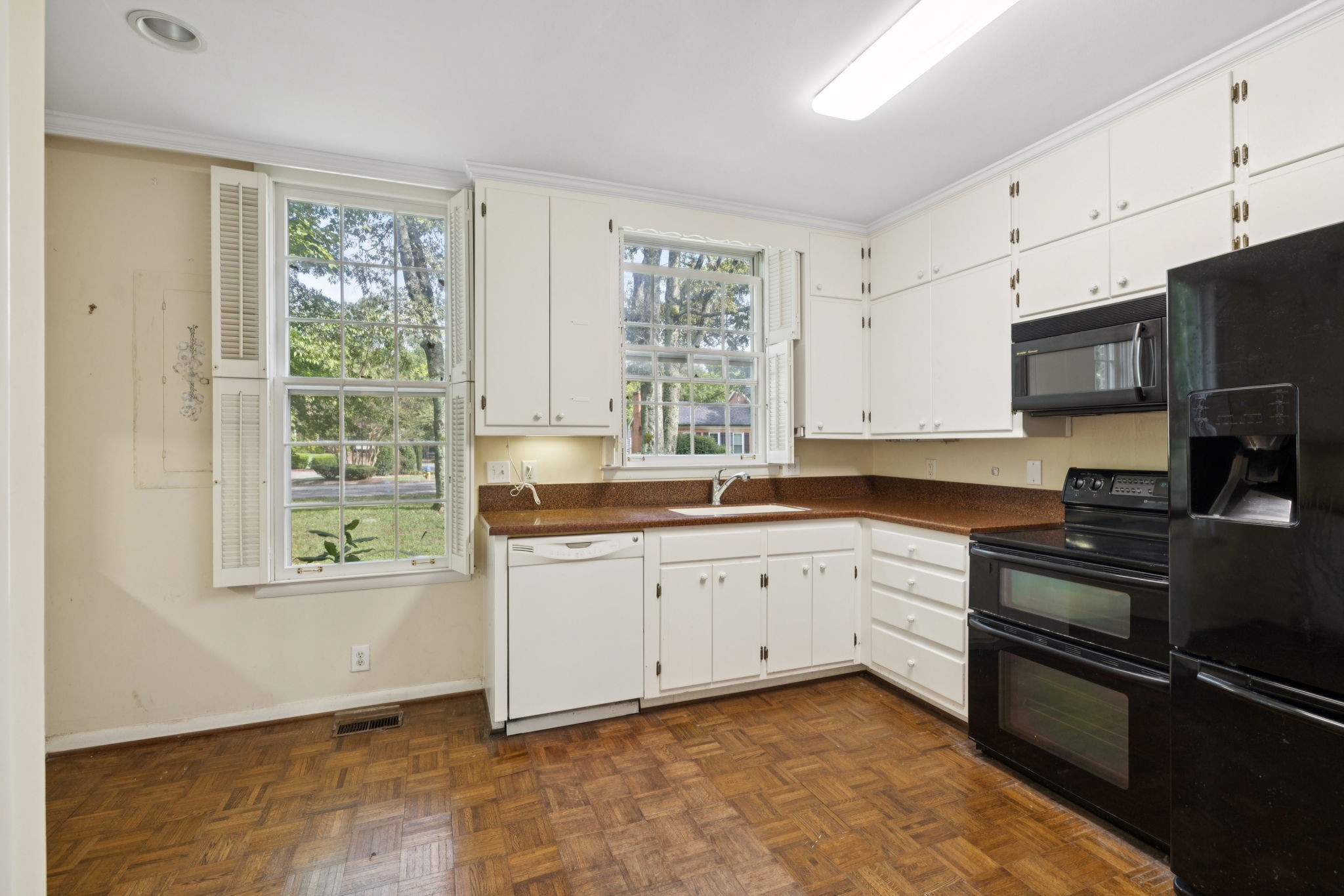 100 Basil Ct