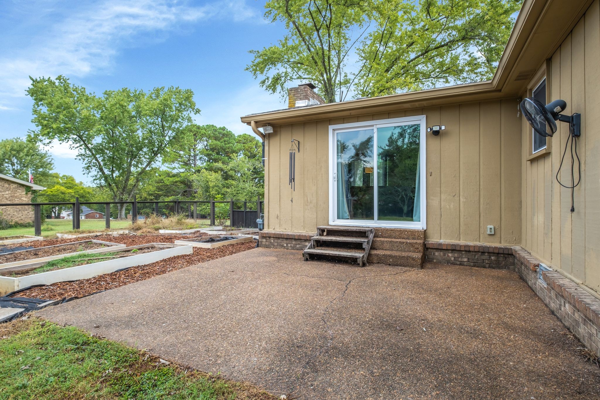 622 Oakwood Ter