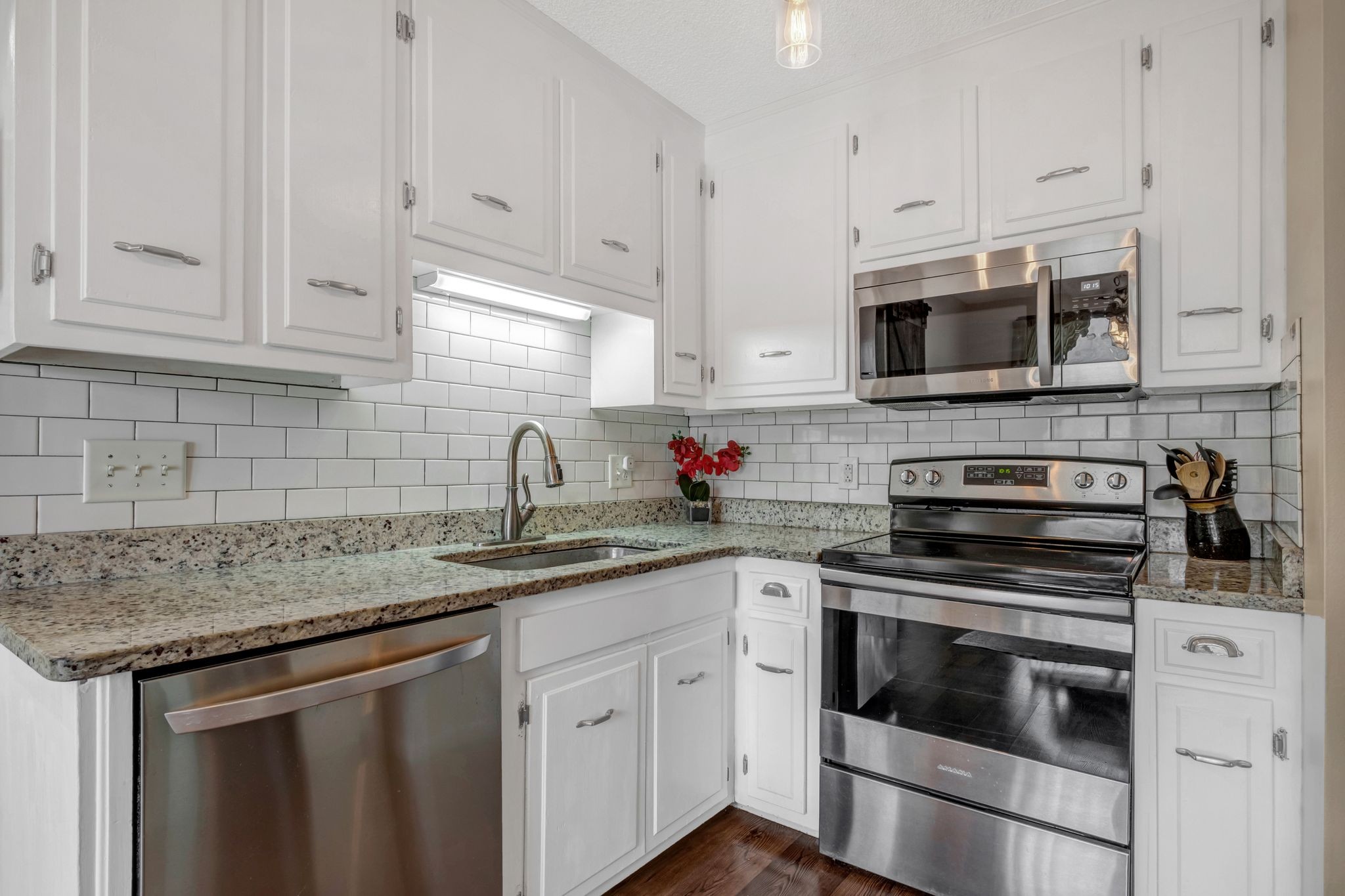 622 Oakwood Ter