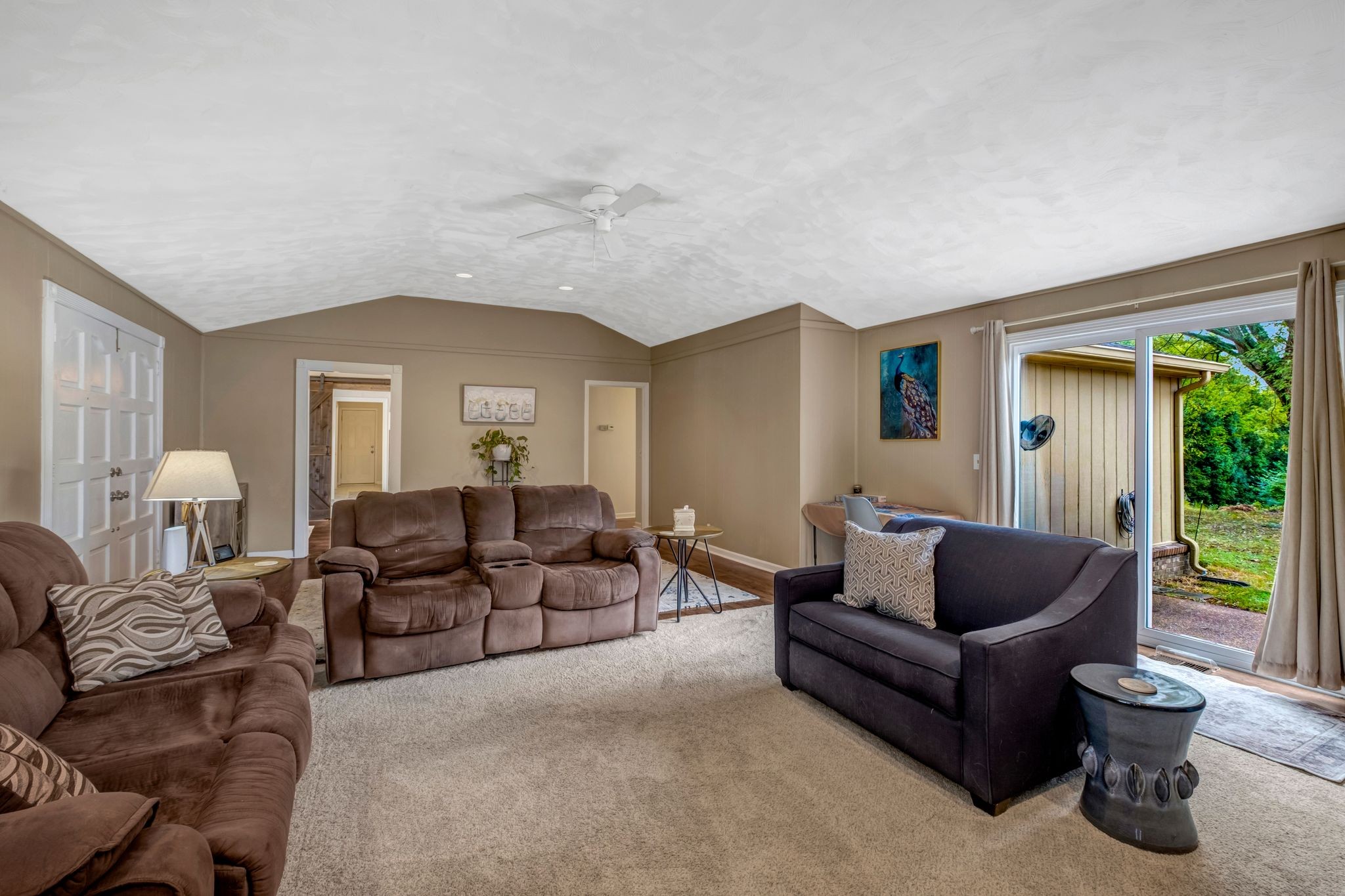 622 Oakwood Ter